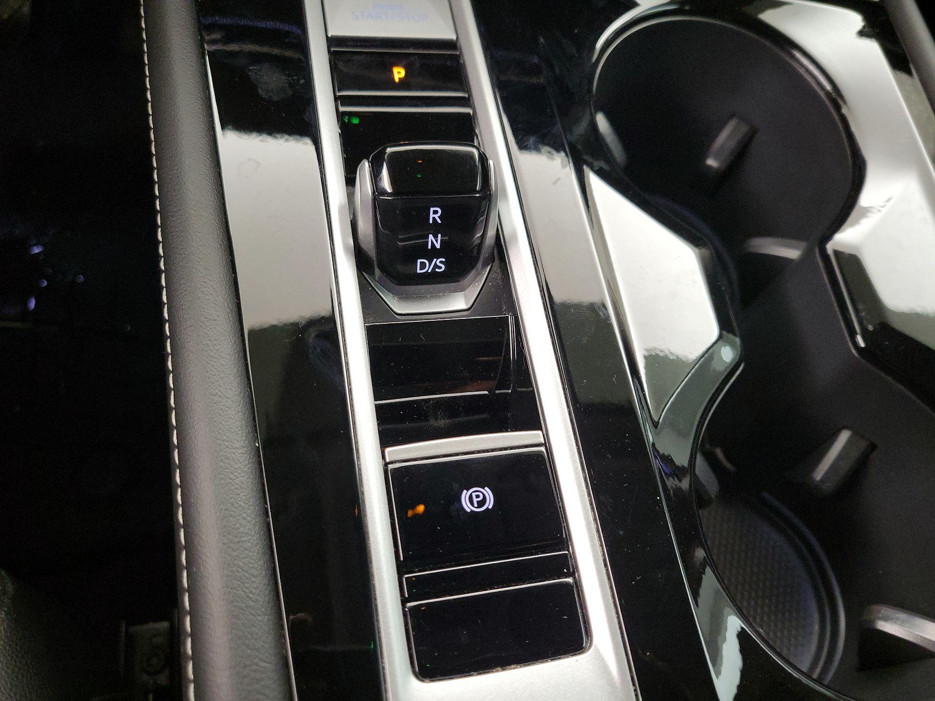 Thumbnail: 2024 Volkswagen Atlas - 17