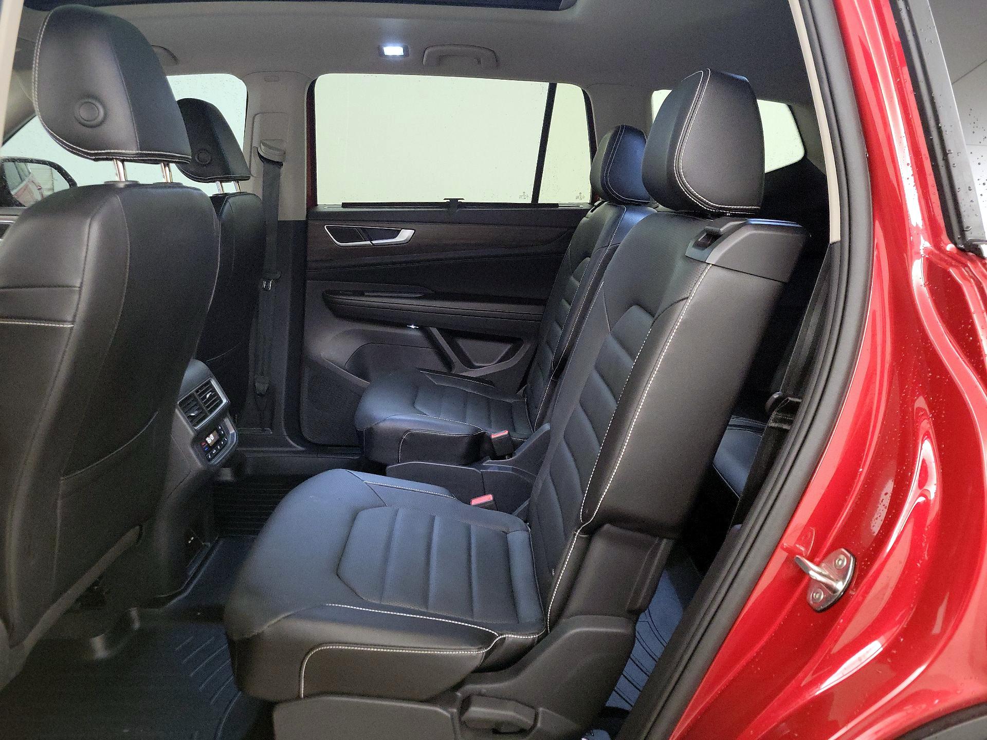 Thumbnail: 2024 Volkswagen Atlas - 20