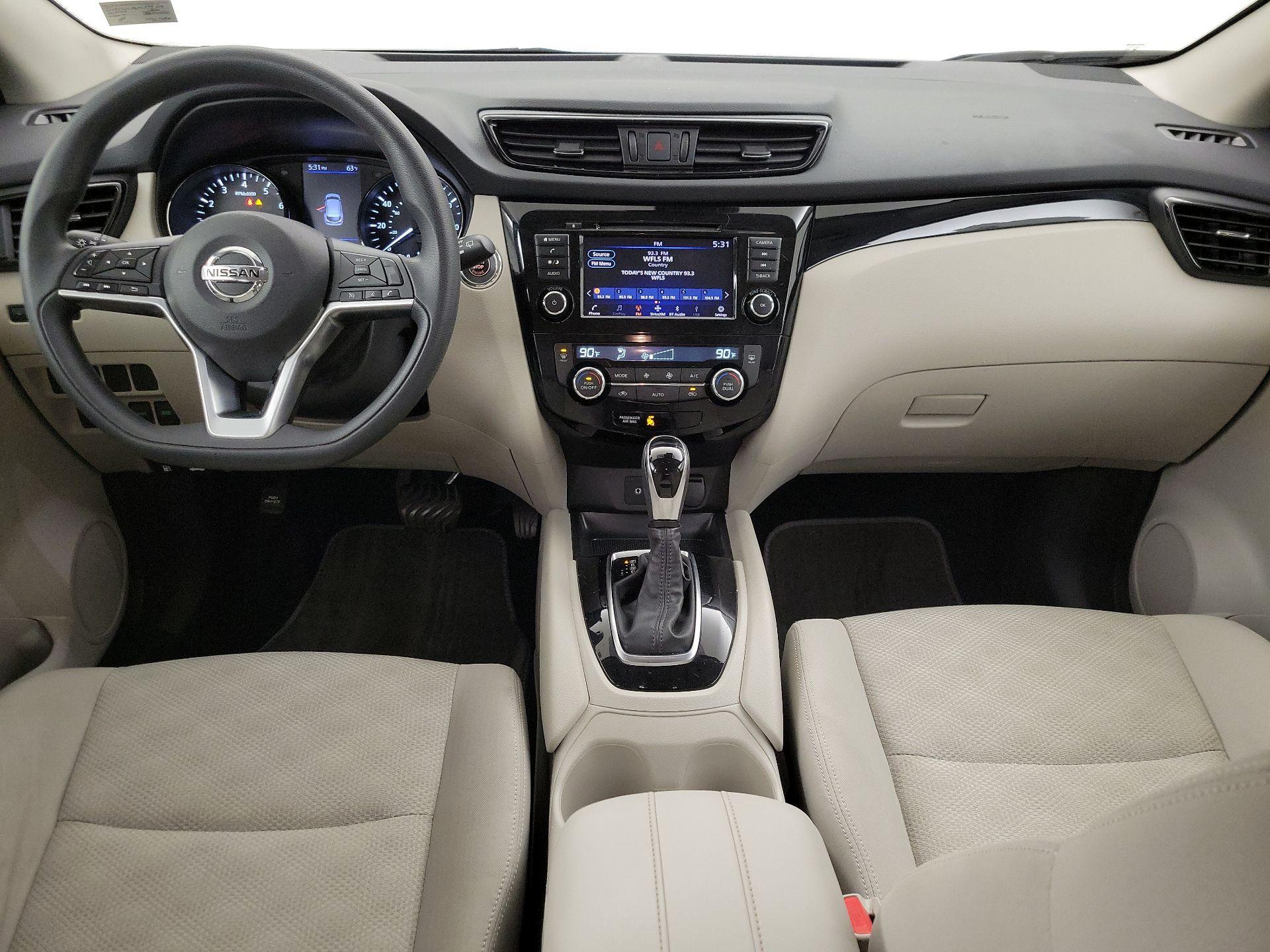 Thumbnail: 2020 Nissan Rogue Sport - 9