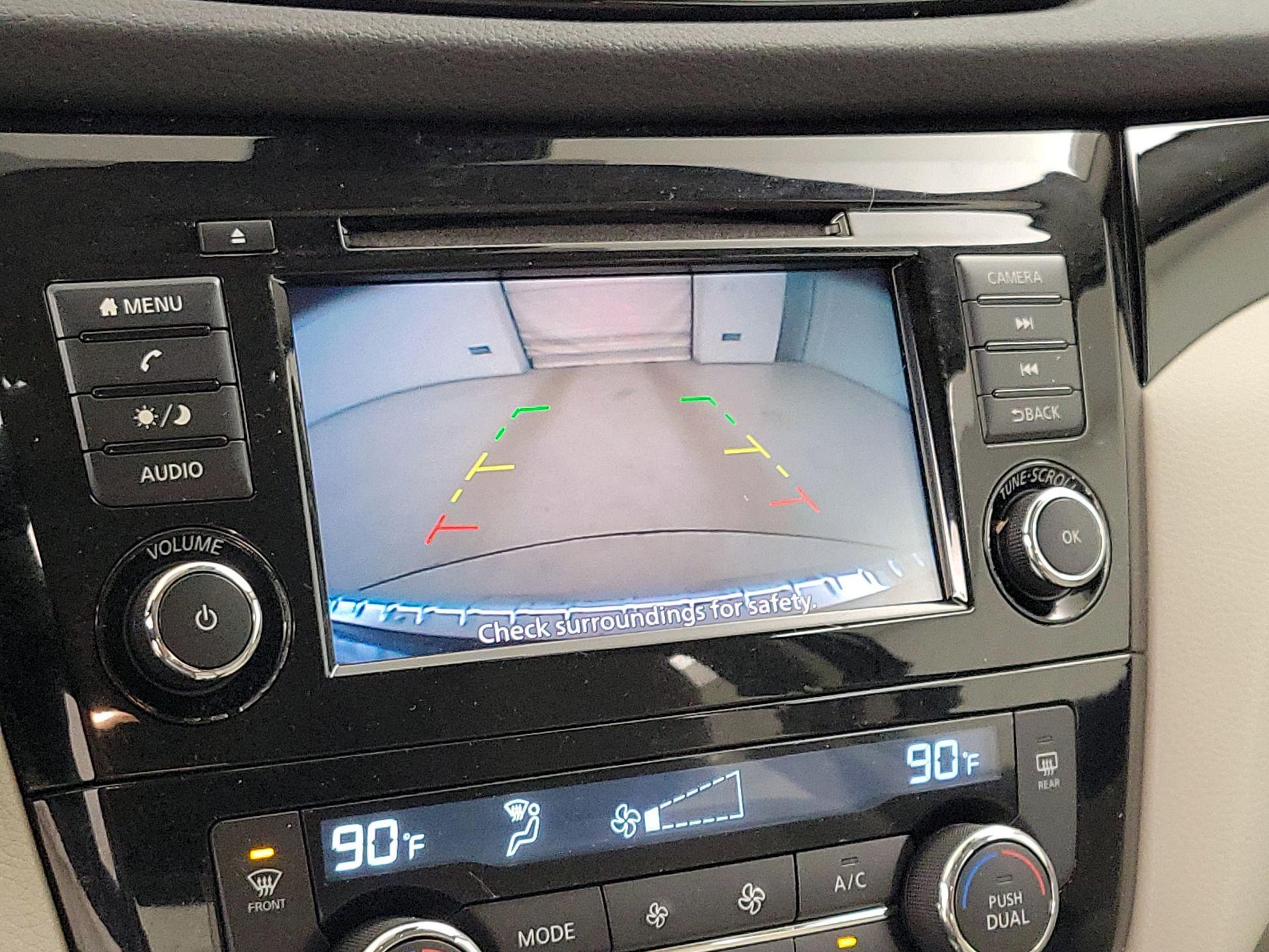 Thumbnail: 2020 Nissan Rogue Sport - 14