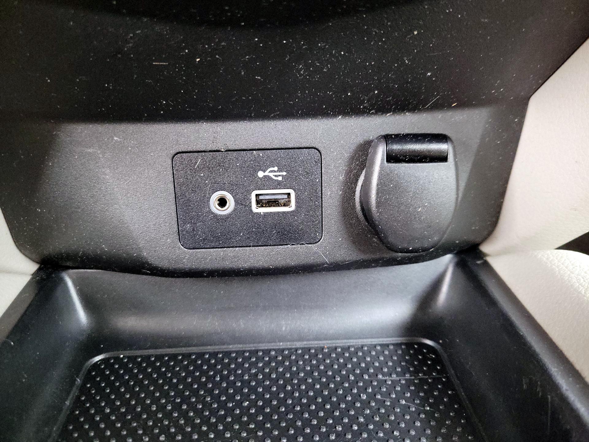 Thumbnail: 2020 Nissan Rogue Sport - 18