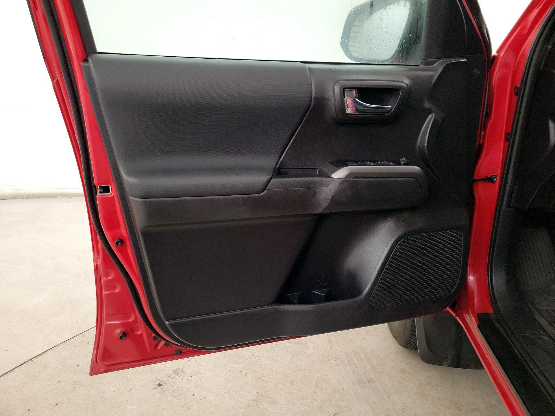 Thumbnail: 2023 Toyota Tacoma - 12