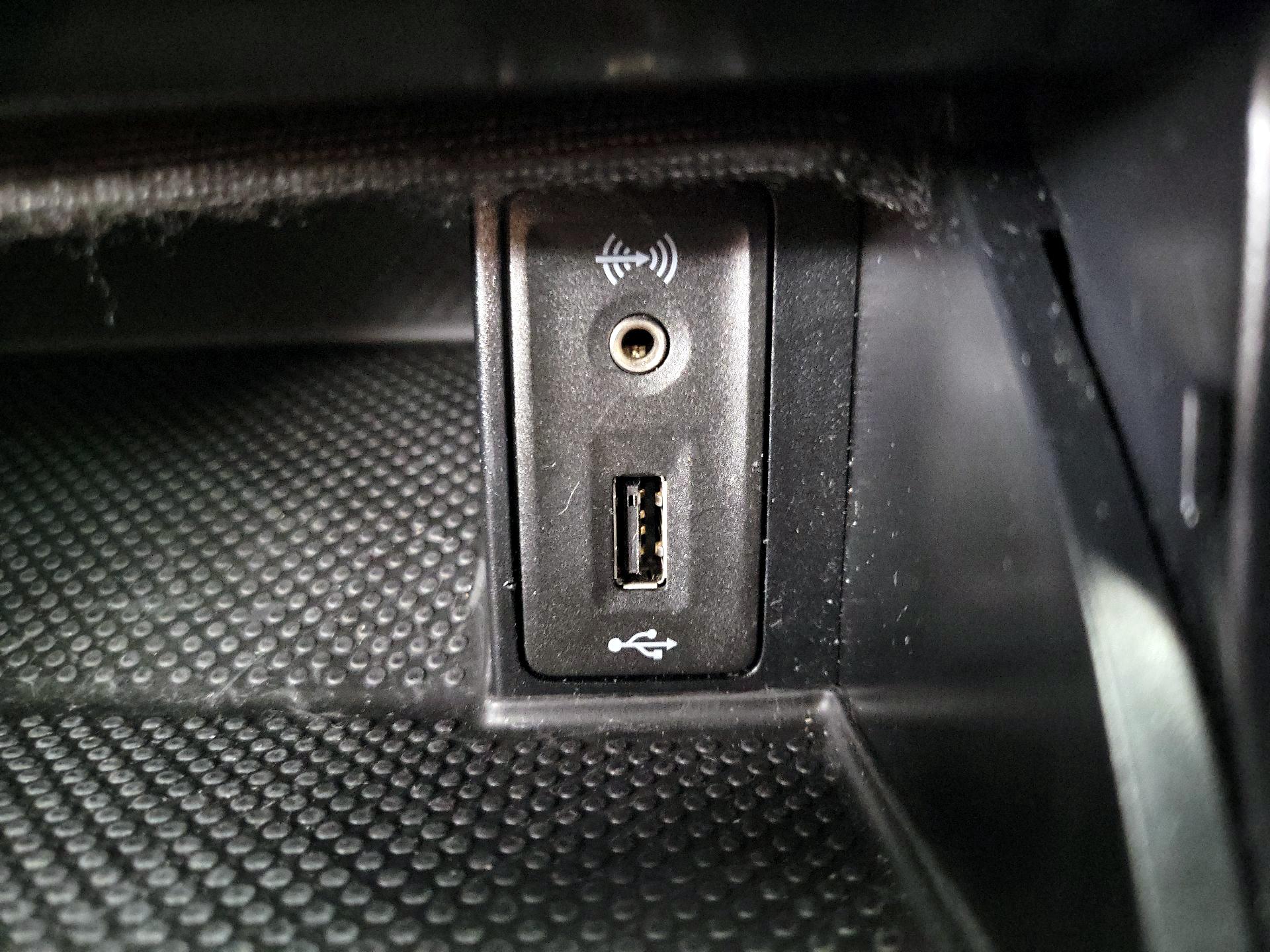 Thumbnail: 2018 Volkswagen Golf - 18