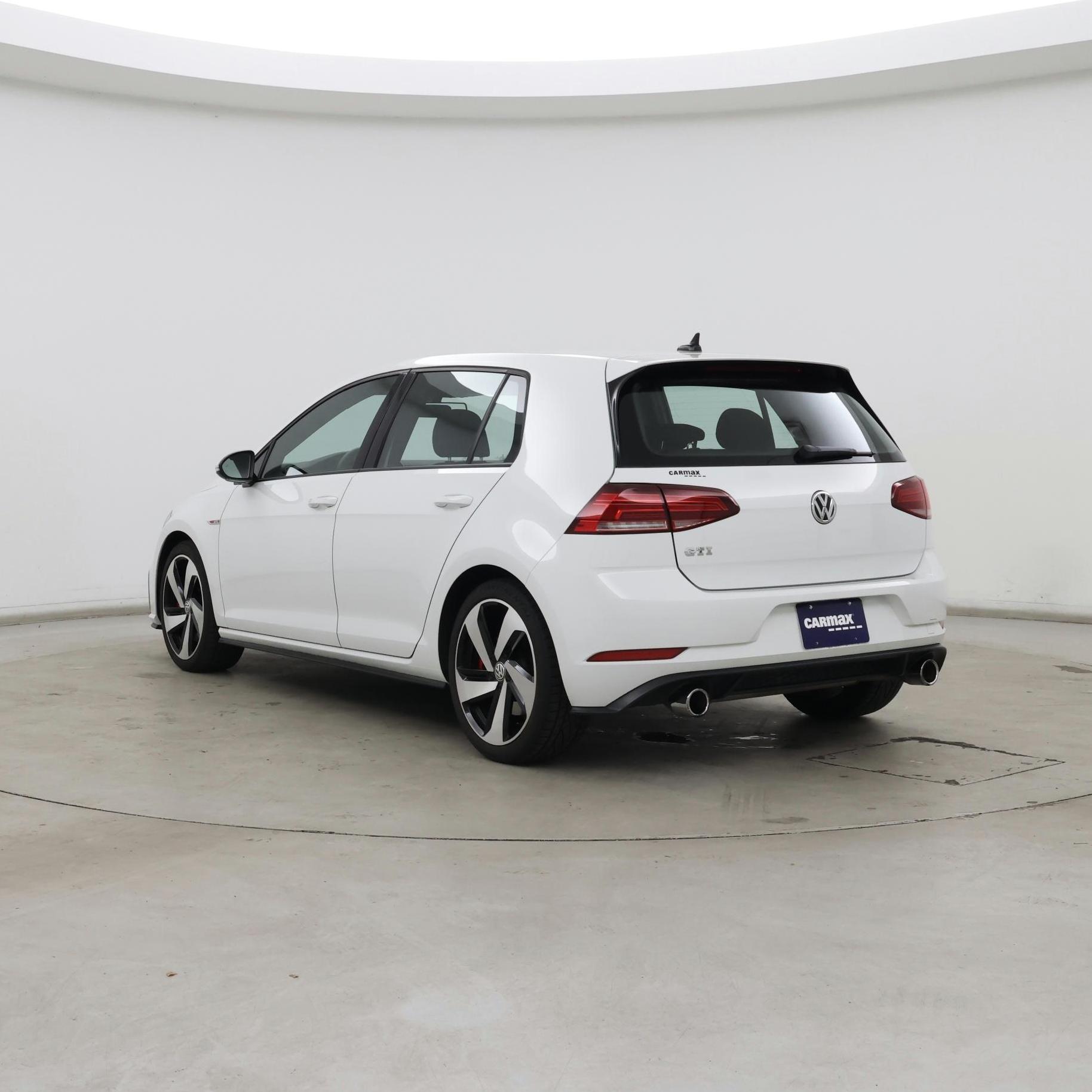 Thumbnail: 2018 Volkswagen Golf - 2