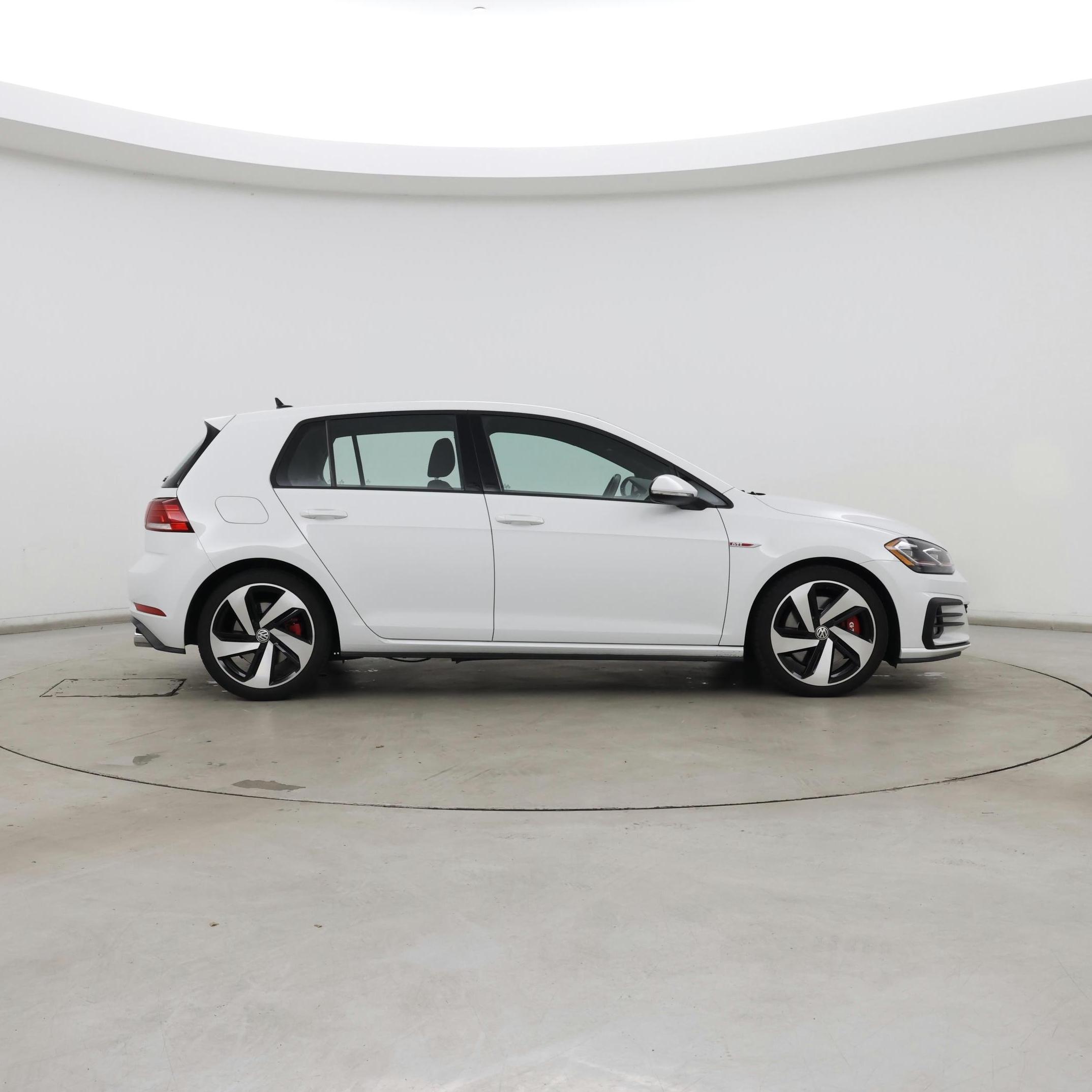 Thumbnail: 2018 Volkswagen Golf - 7