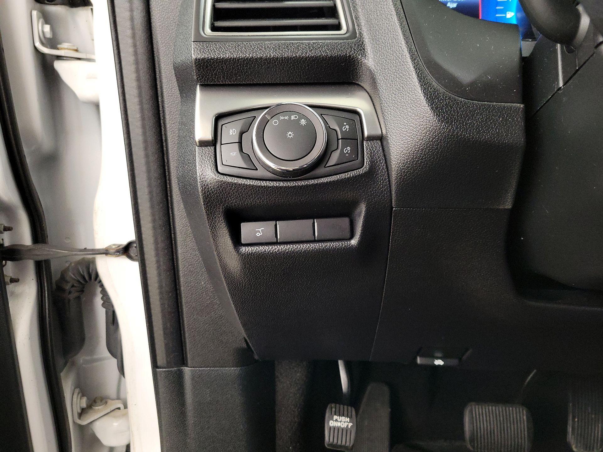 Thumbnail: 2019 Ford Explorer - 13