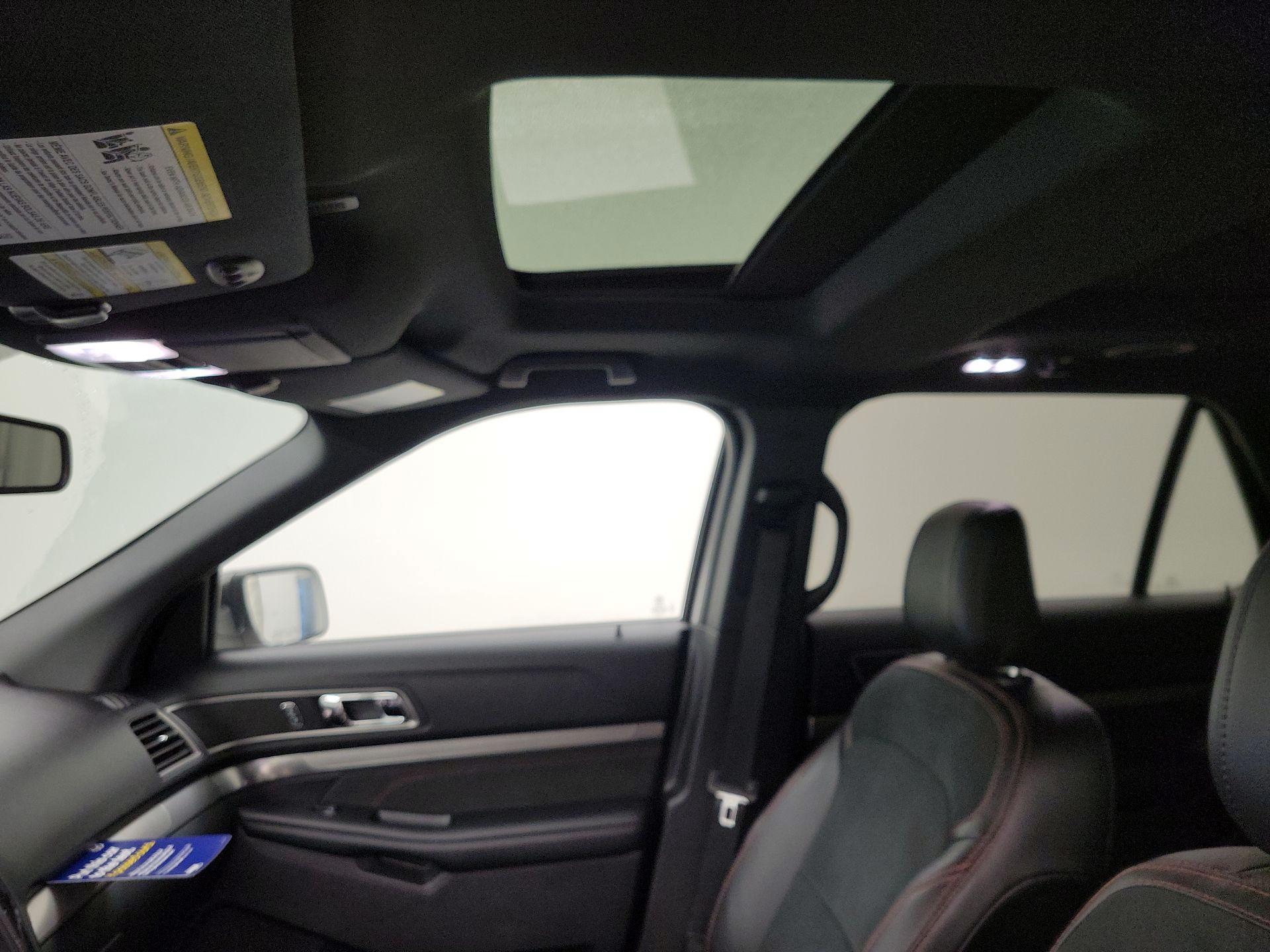 Thumbnail: 2019 Ford Explorer - 20