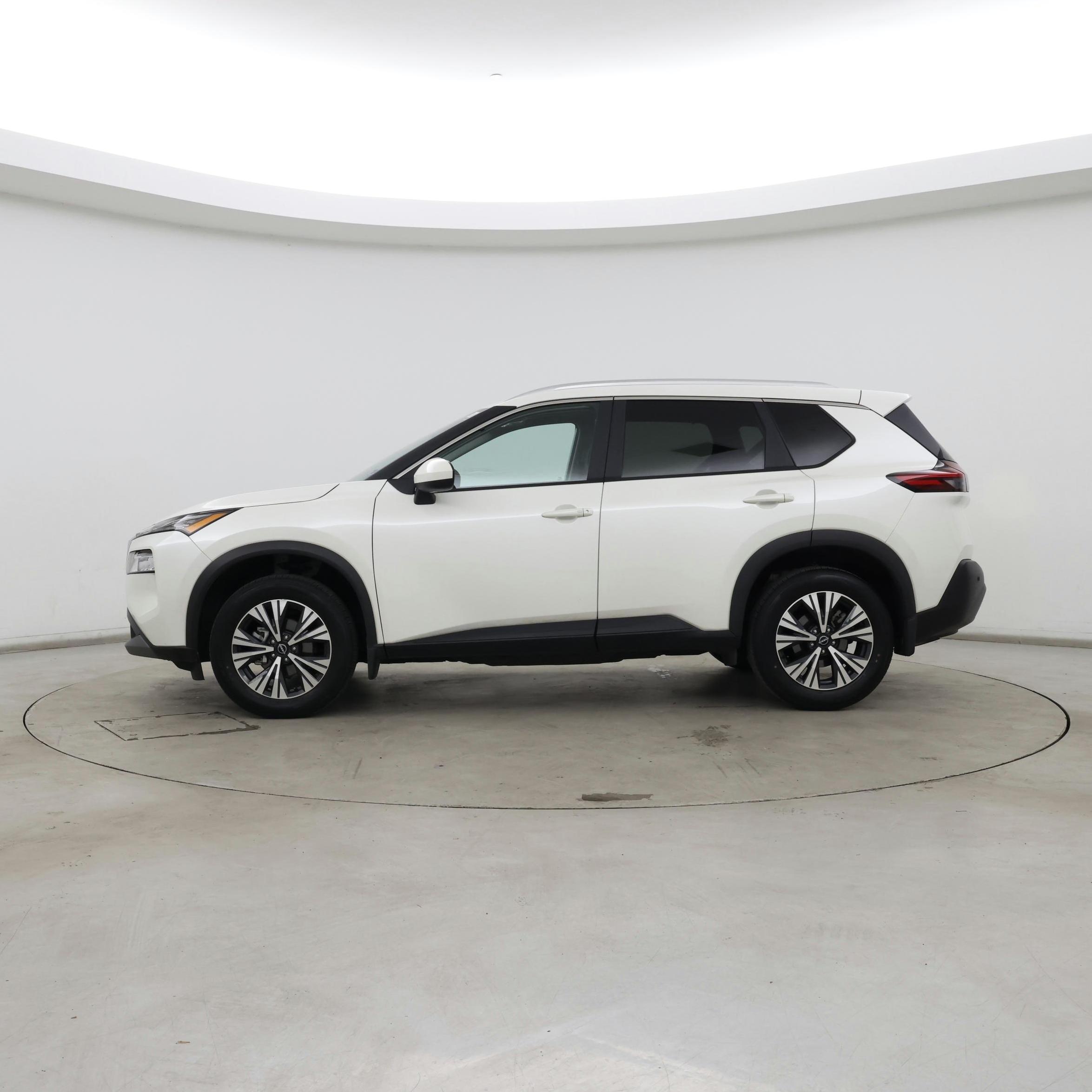 Thumbnail: 2023 Nissan Rogue - 3