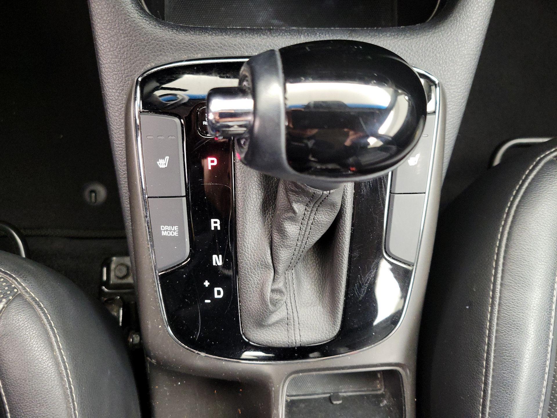 Thumbnail: 2017 Kia Forte - 17