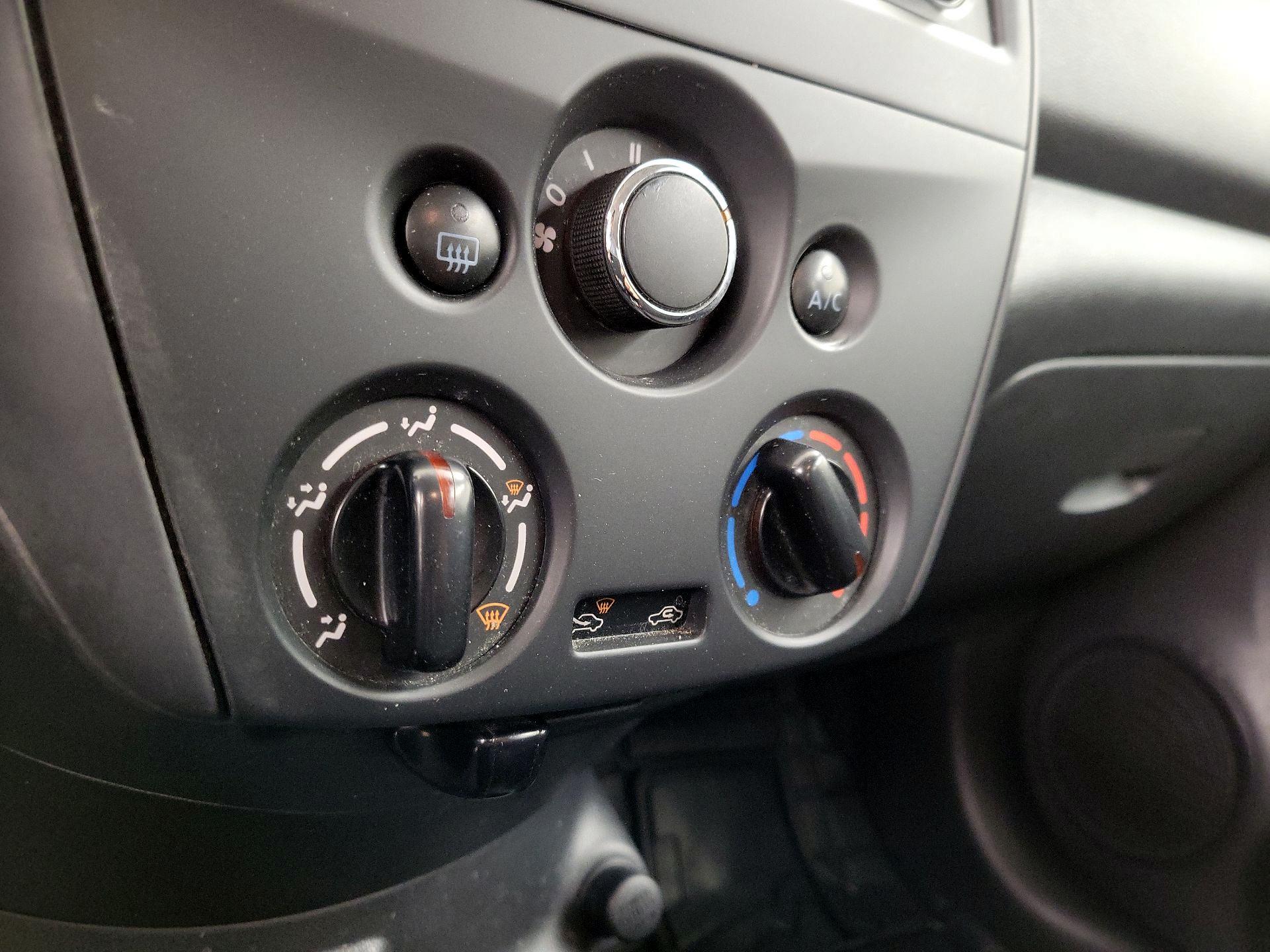 Thumbnail: 2017 Nissan Versa - 15