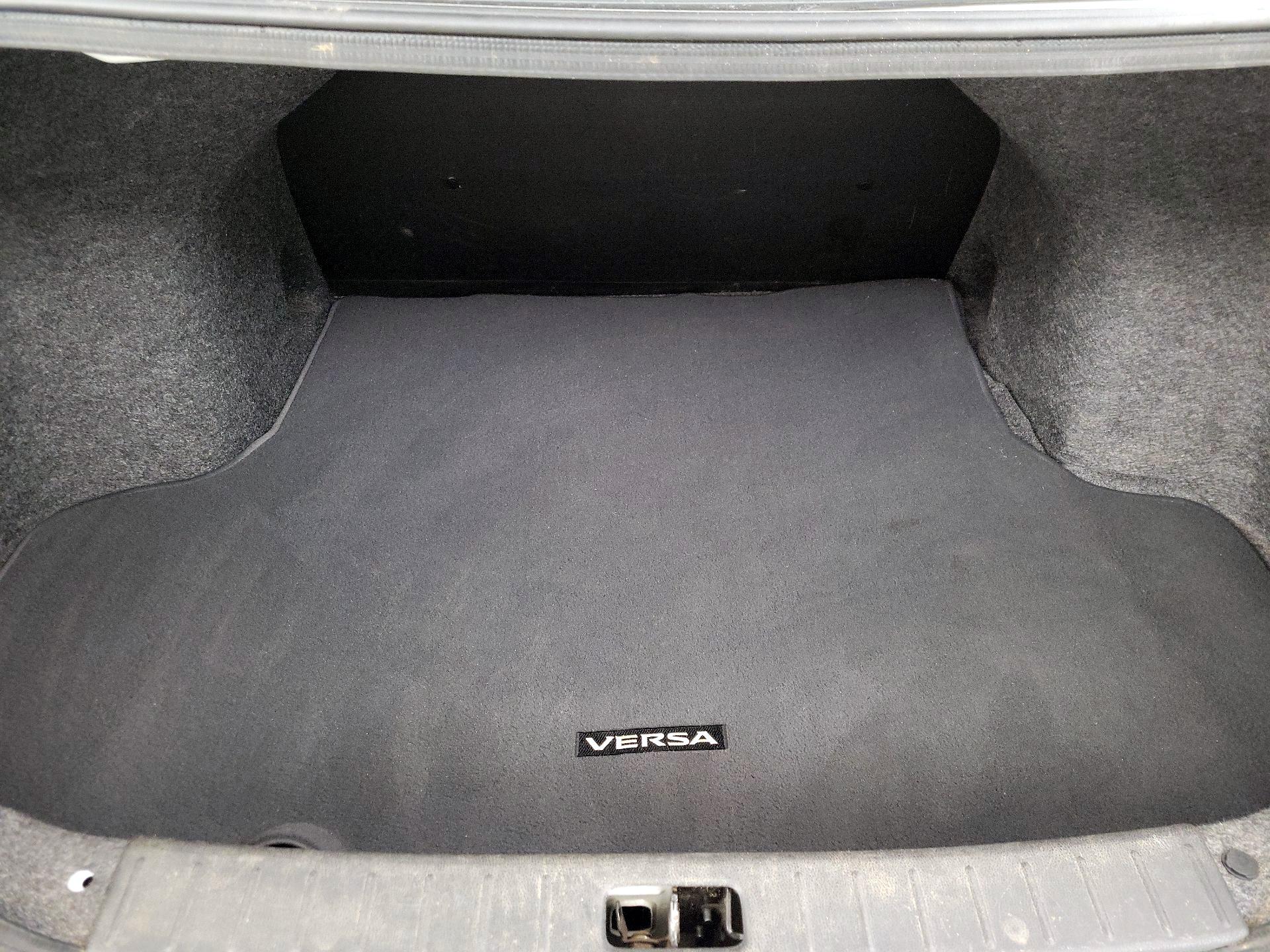 Thumbnail: 2017 Nissan Versa - 19