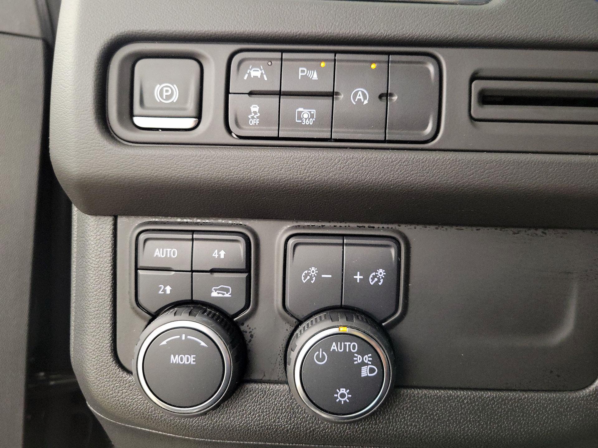 Thumbnail: 2024 Chevrolet Suburban - 13