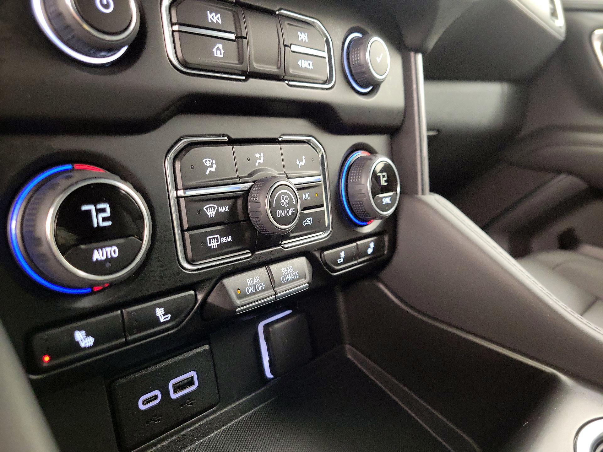 Thumbnail: 2024 Chevrolet Suburban - 16