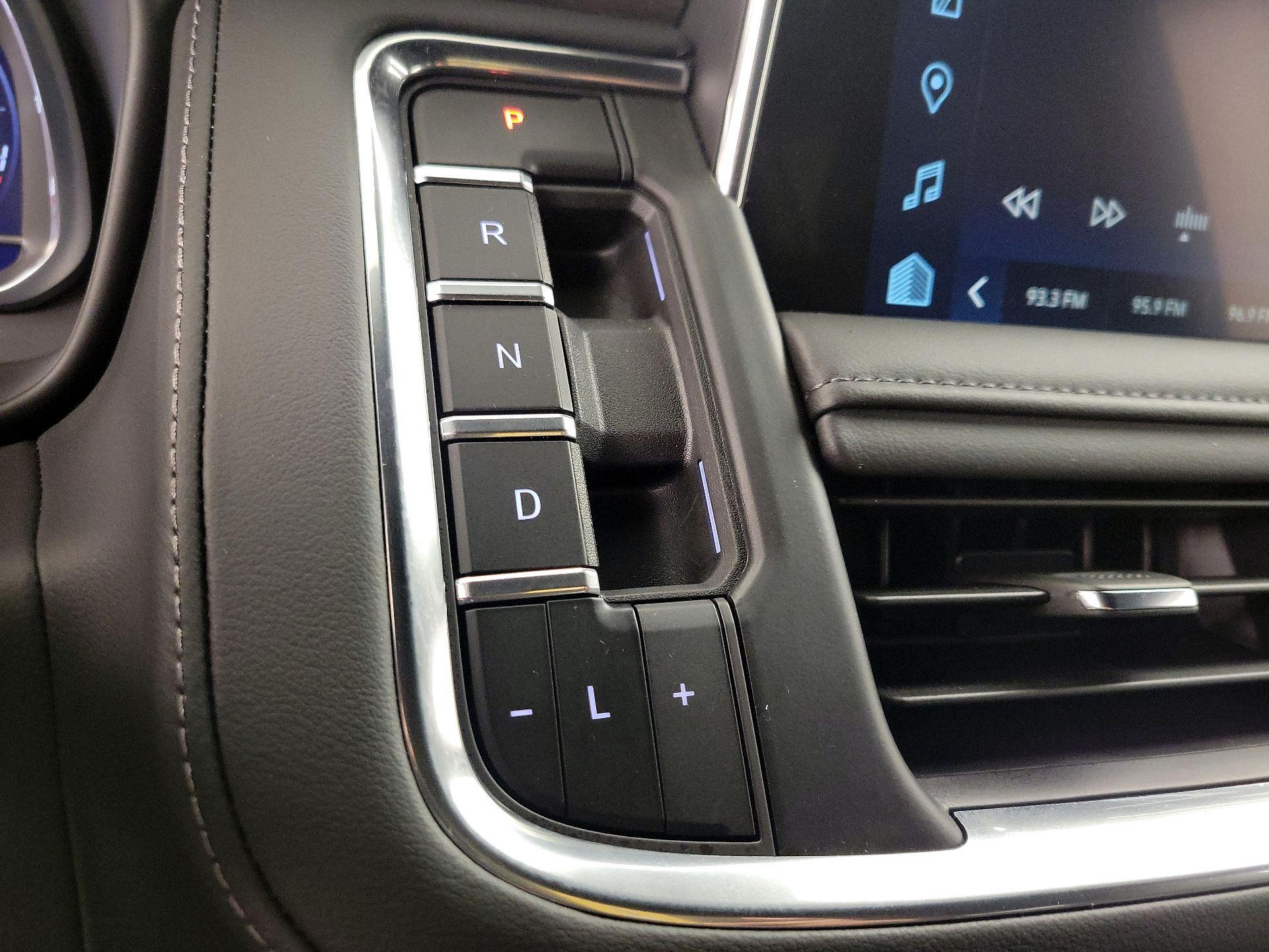 Thumbnail: 2024 Chevrolet Suburban - 17