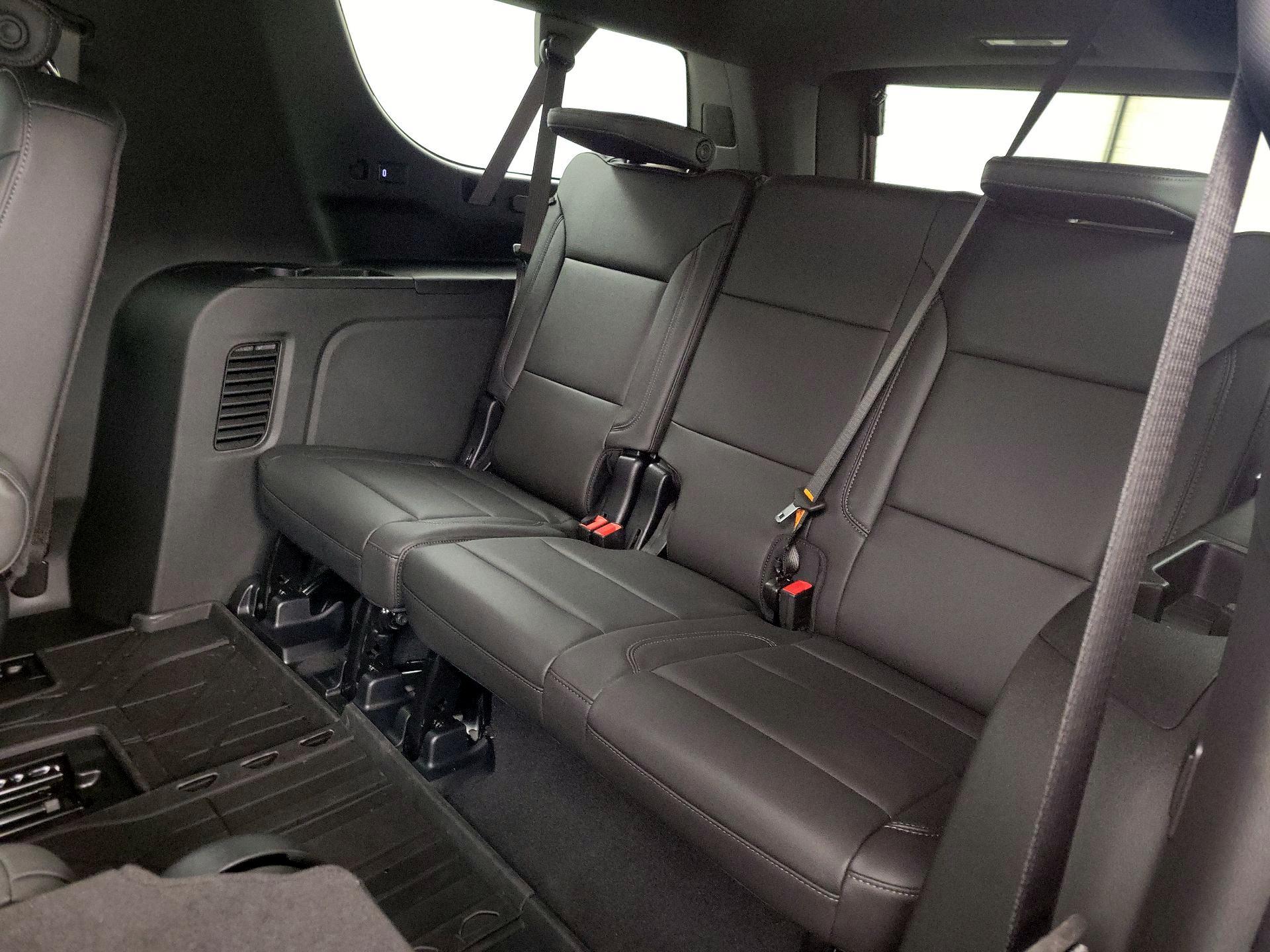 Thumbnail: 2024 Chevrolet Suburban - 20