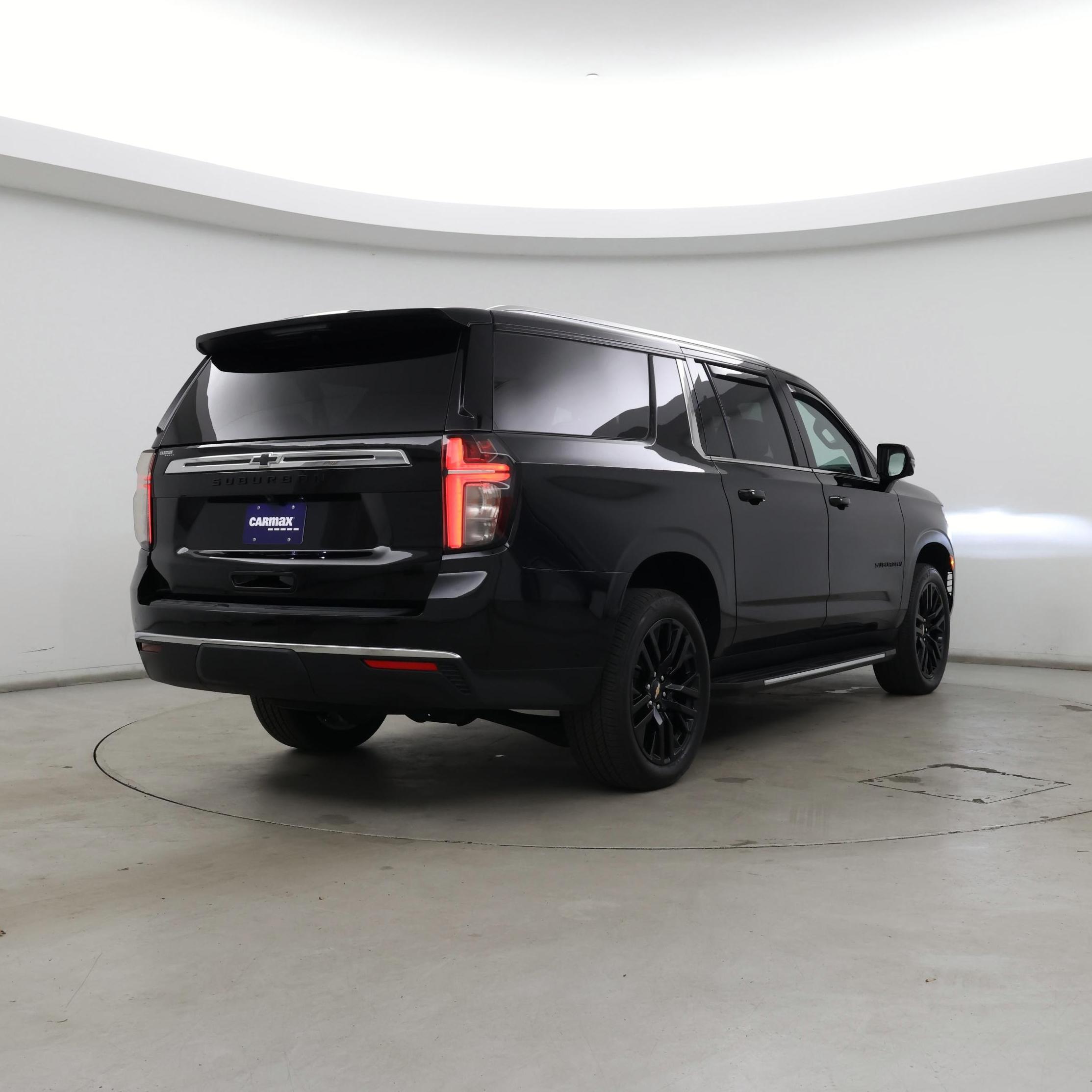 Thumbnail: 2024 Chevrolet Suburban - 8