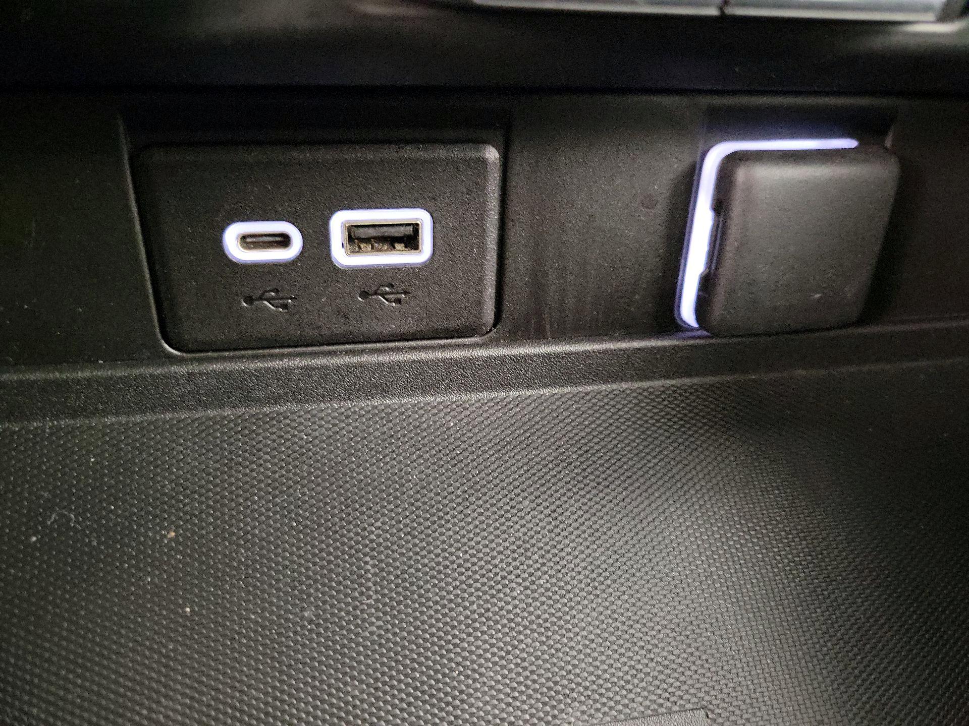 Thumbnail: 2023 Chevrolet Tahoe - 19