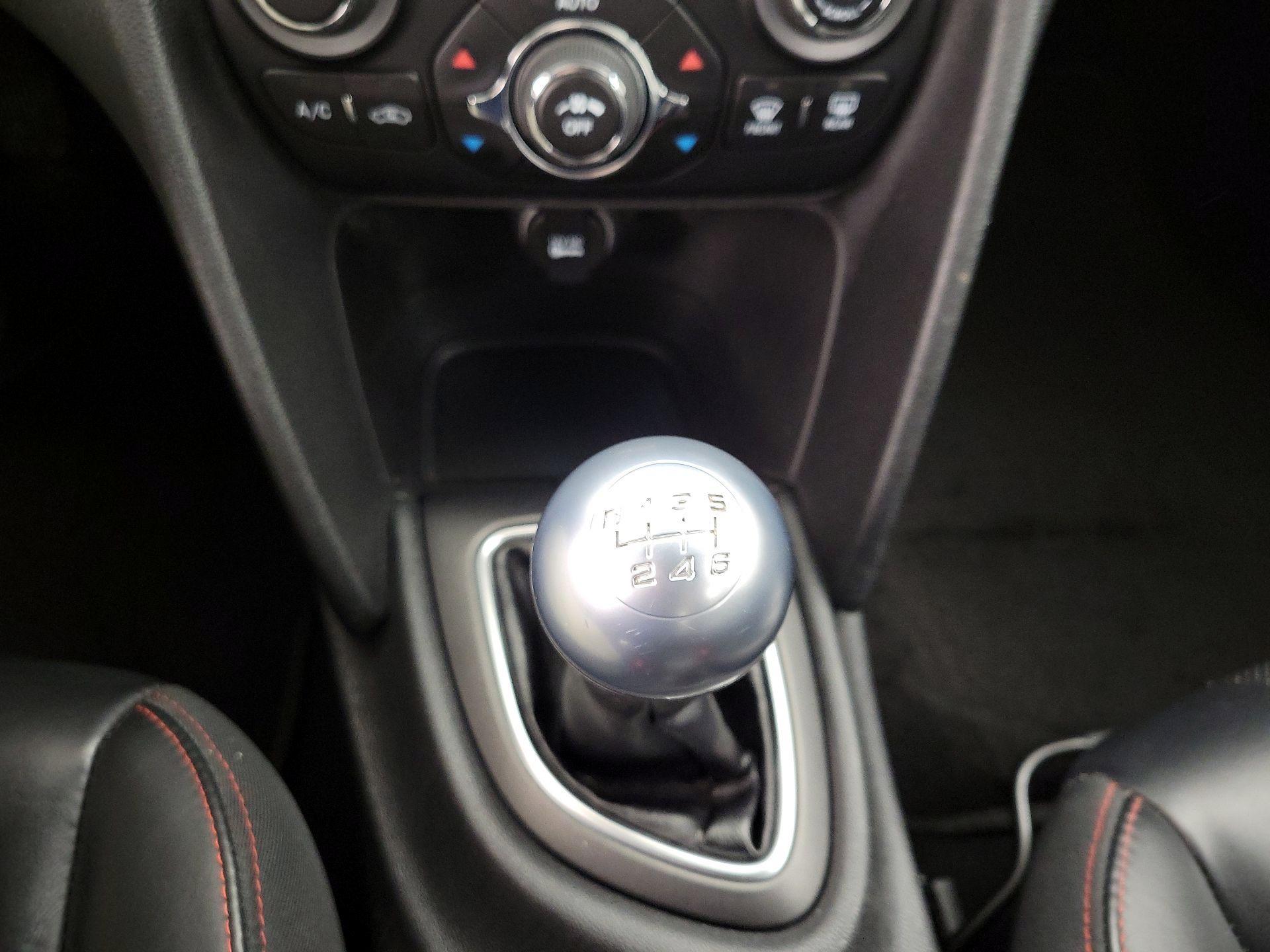 Thumbnail: 2016 Dodge Dart - 18