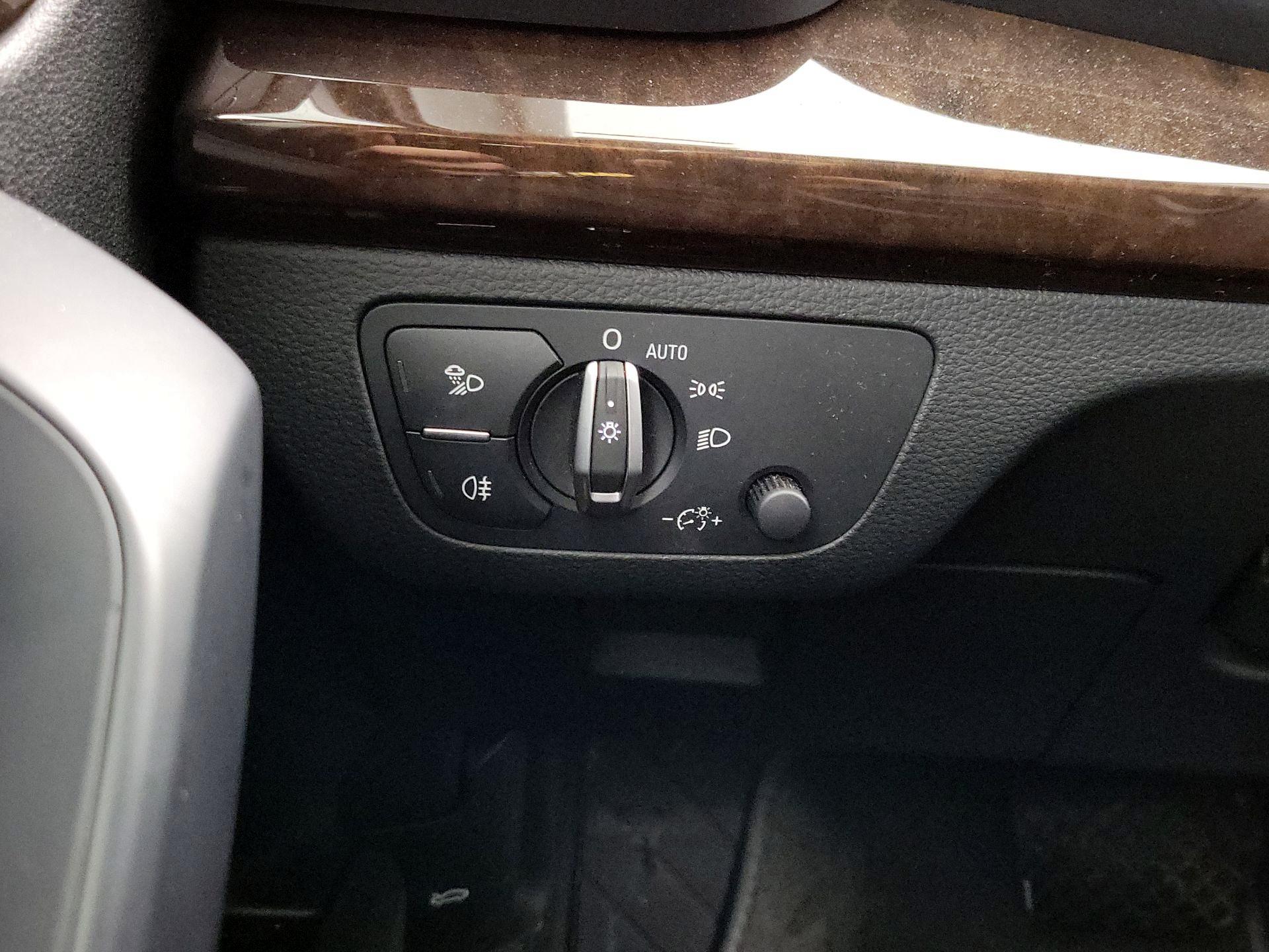 Thumbnail: 2019 Audi Q5 - 13