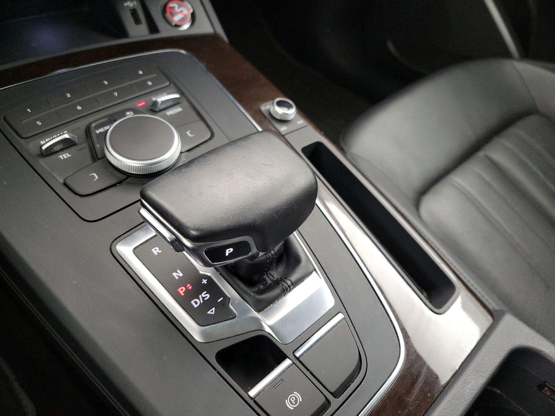 Thumbnail: 2019 Audi Q5 - 17