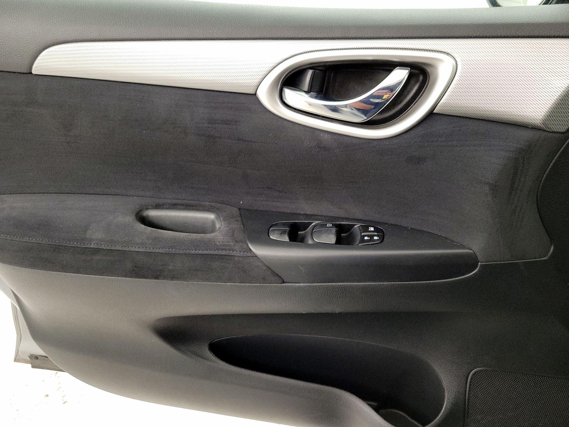 Thumbnail: 2014 Nissan Sentra - 12