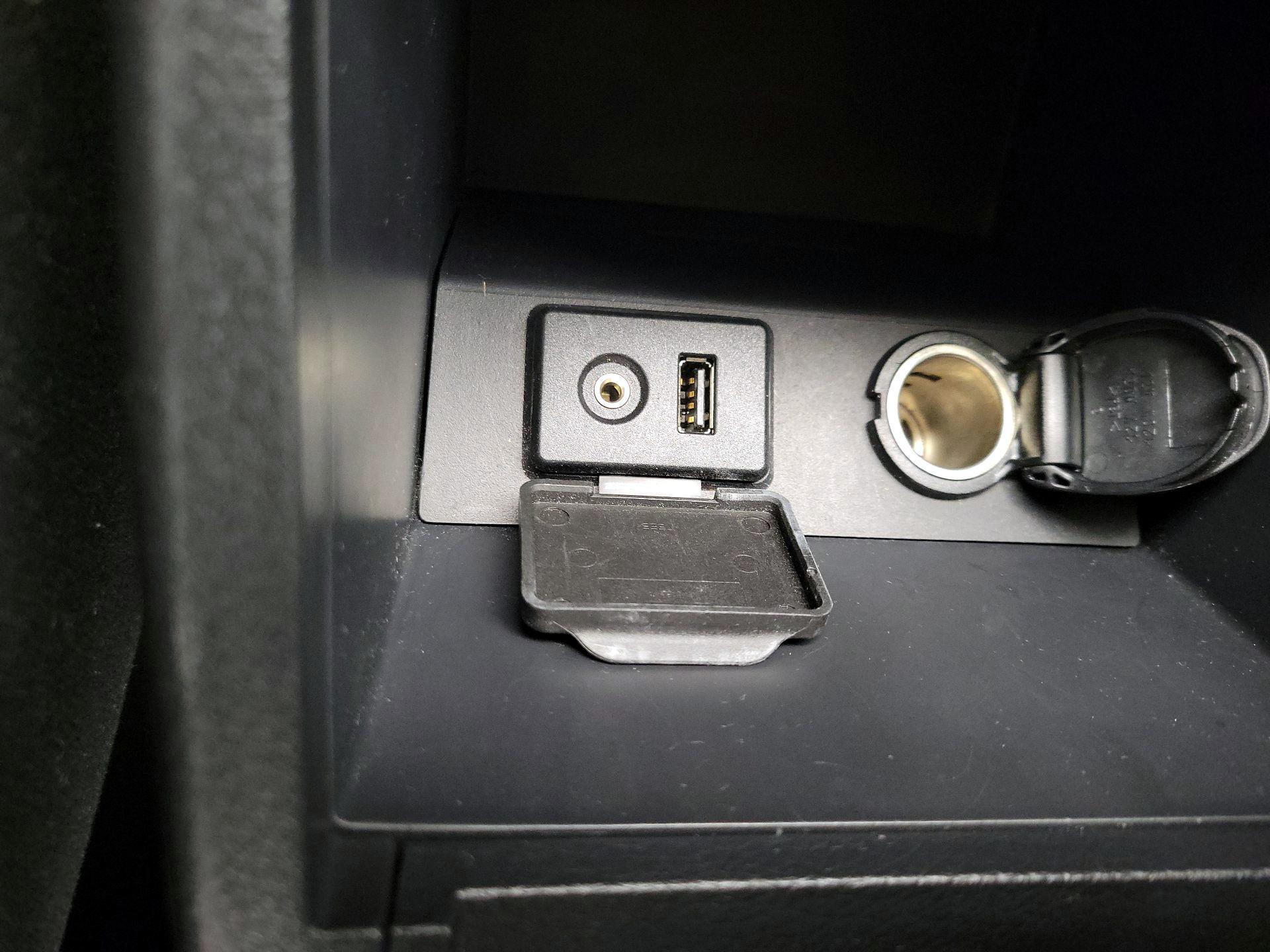 Thumbnail: 2014 Nissan Sentra - 19