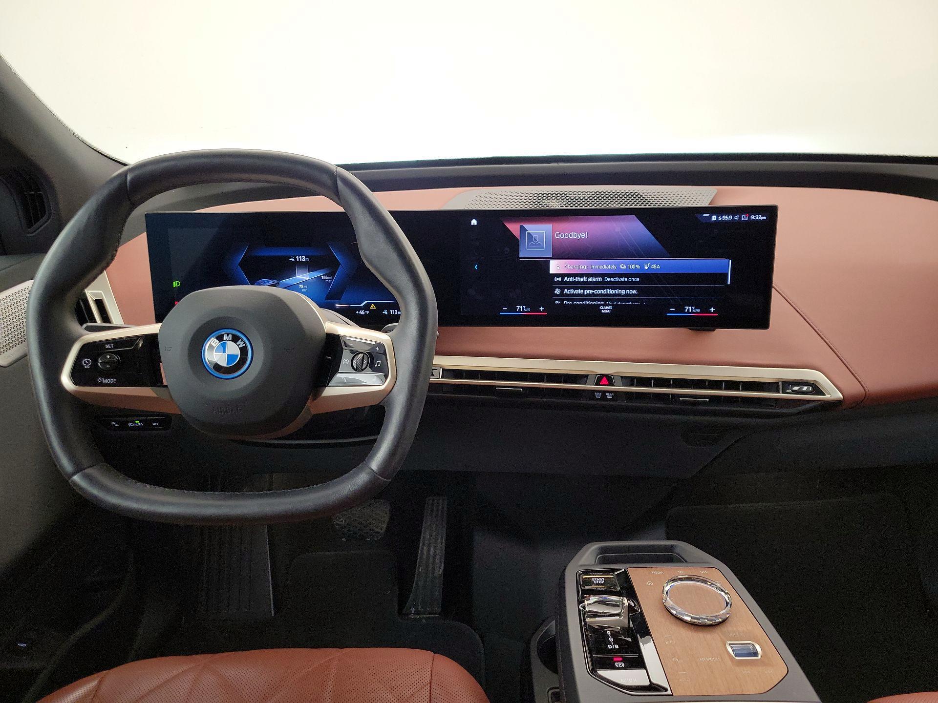 Thumbnail: 2023 BMW iX - 9