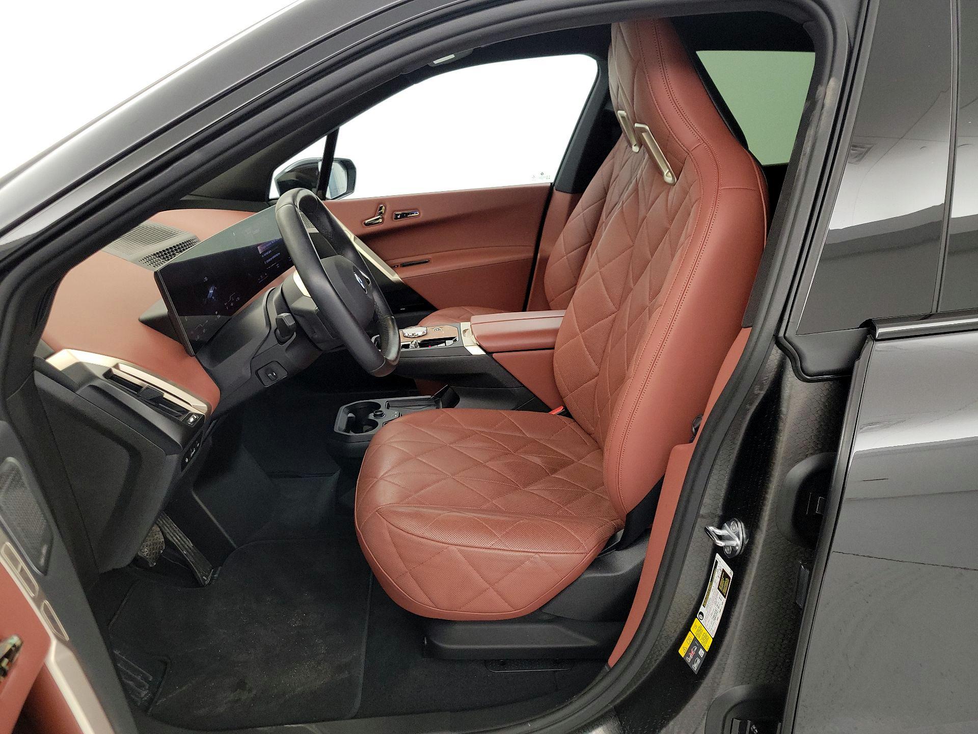 Thumbnail: 2023 BMW iX - 11