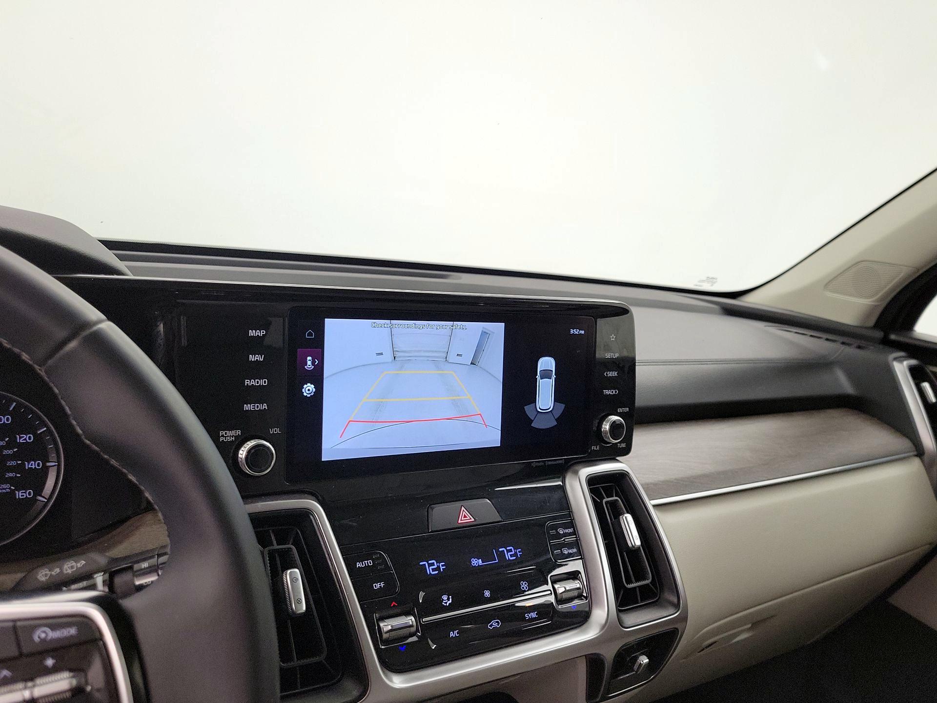 Thumbnail: 2023 Kia Sorento - 15