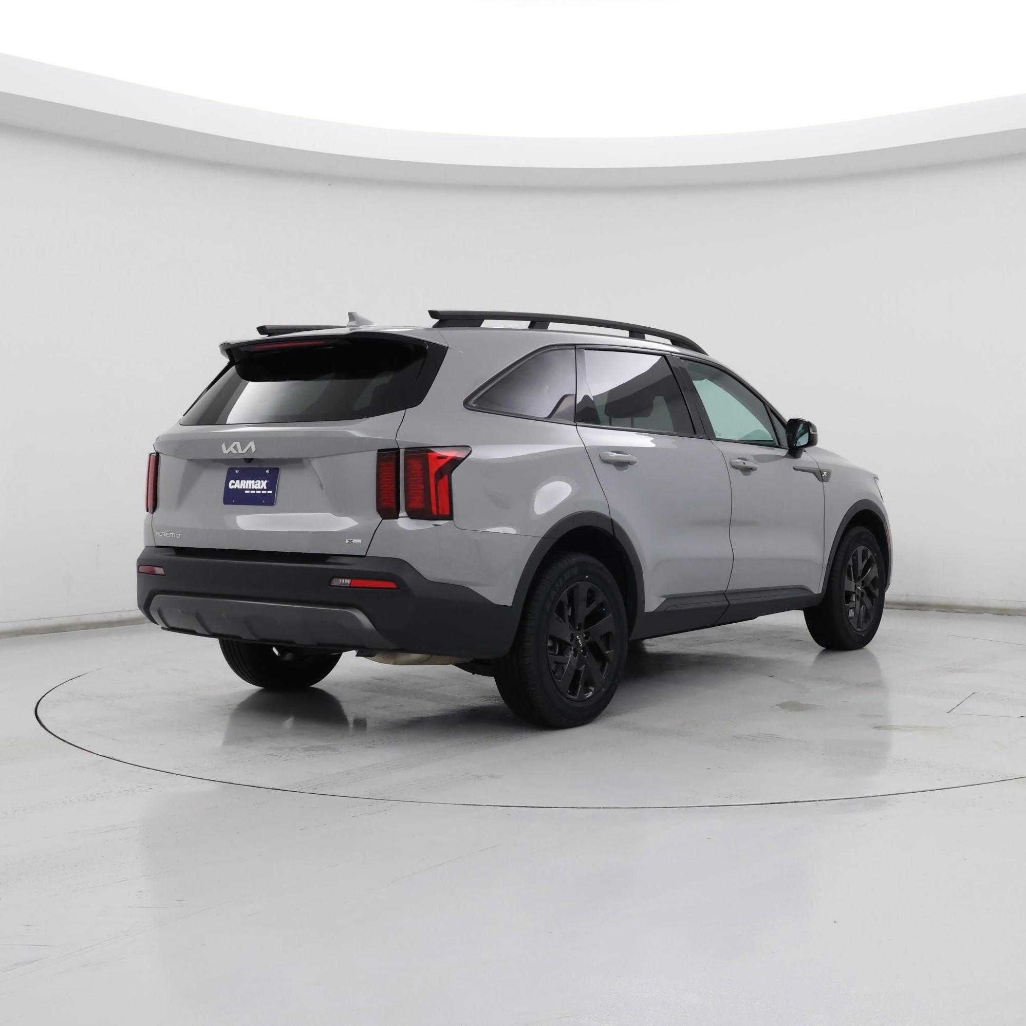 Thumbnail: 2023 Kia Sorento - 8