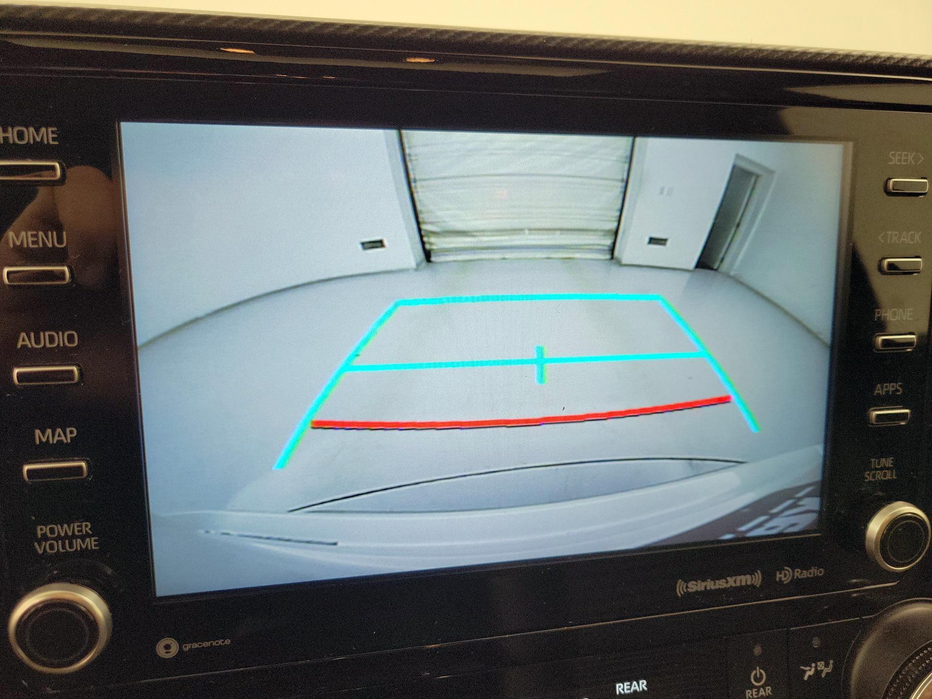 Thumbnail: 2021 Toyota Highlander - 14