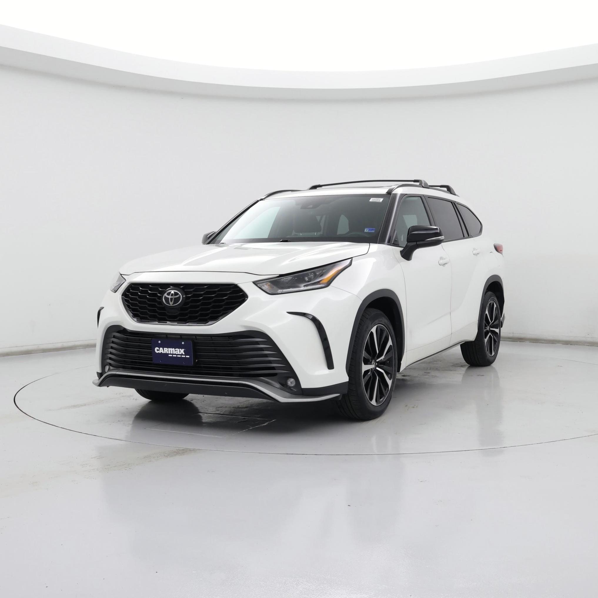 Thumbnail: 2021 Toyota Highlander - 4
