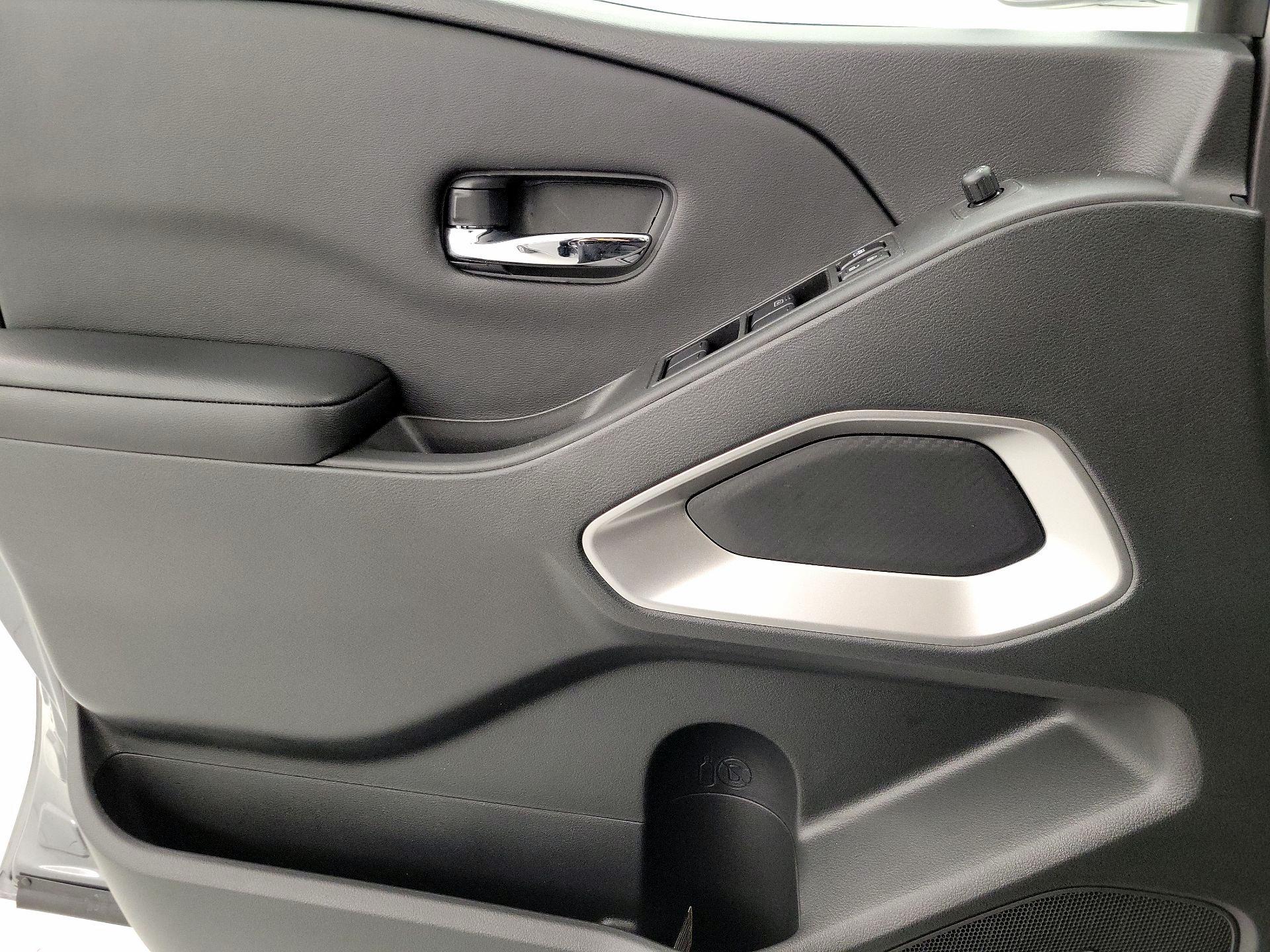 Thumbnail: 2025 Nissan Frontier - 12