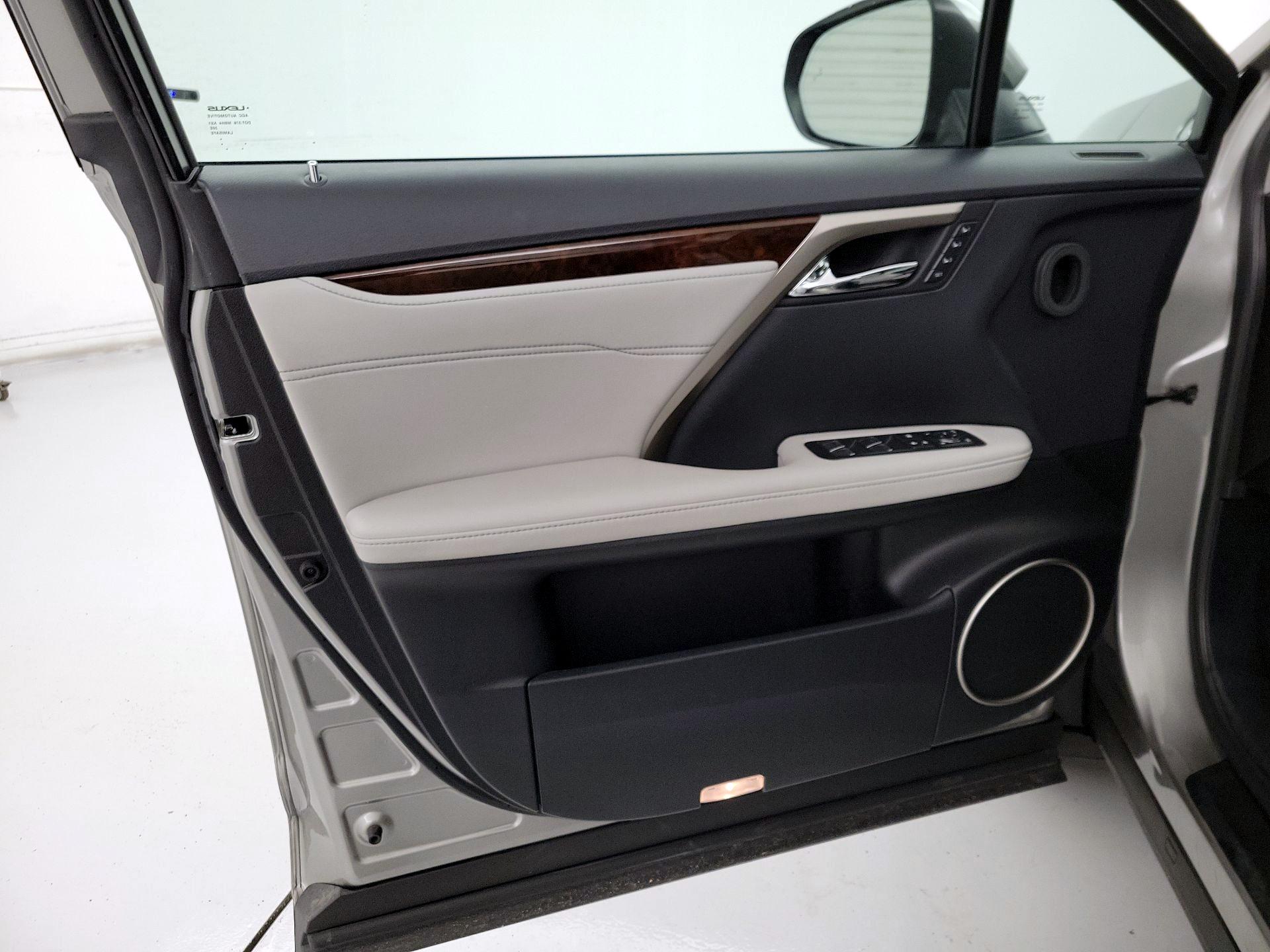 Thumbnail: 2019 Lexus RX - 12