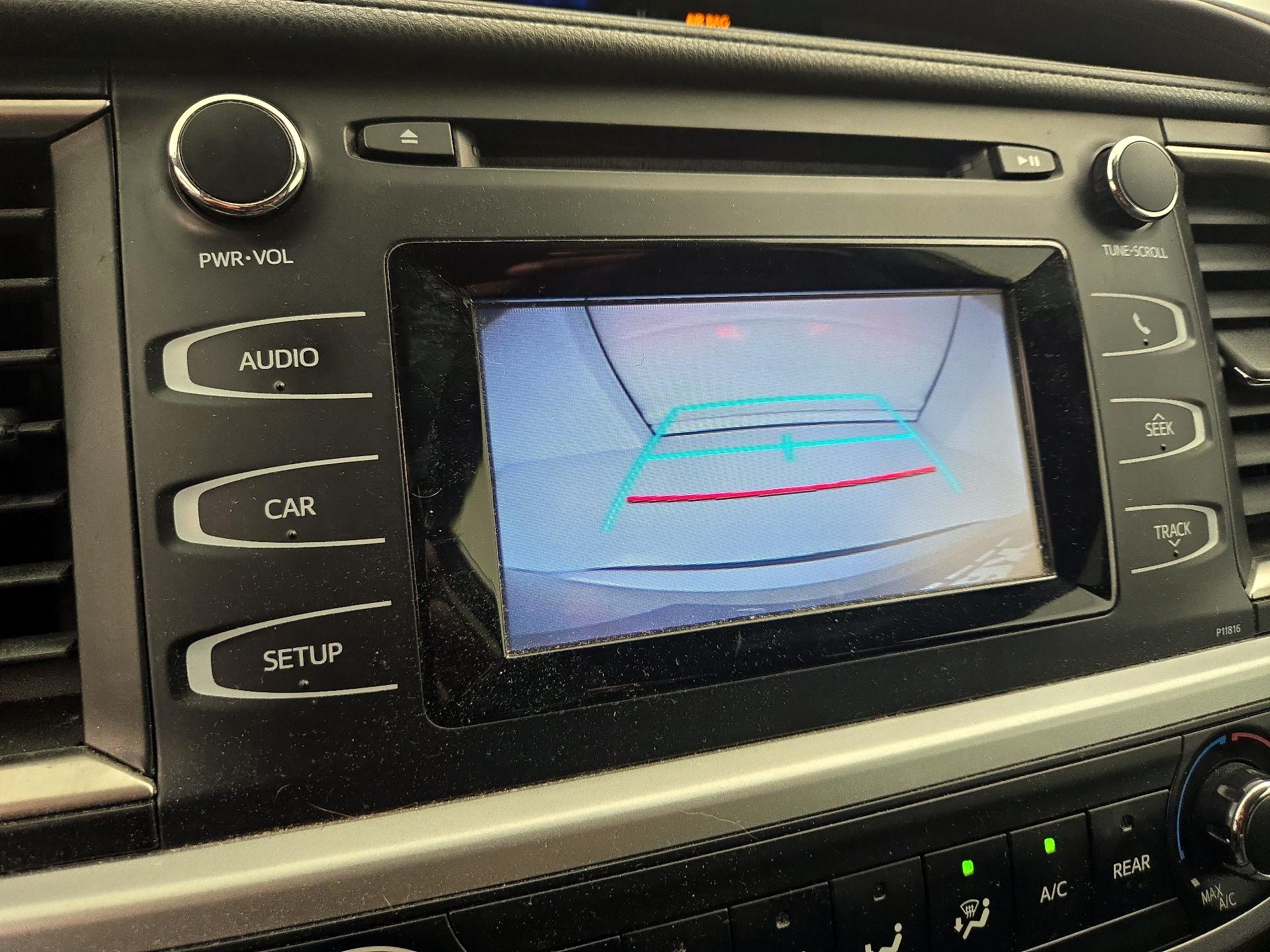 Thumbnail: 2019 Toyota Highlander - 14