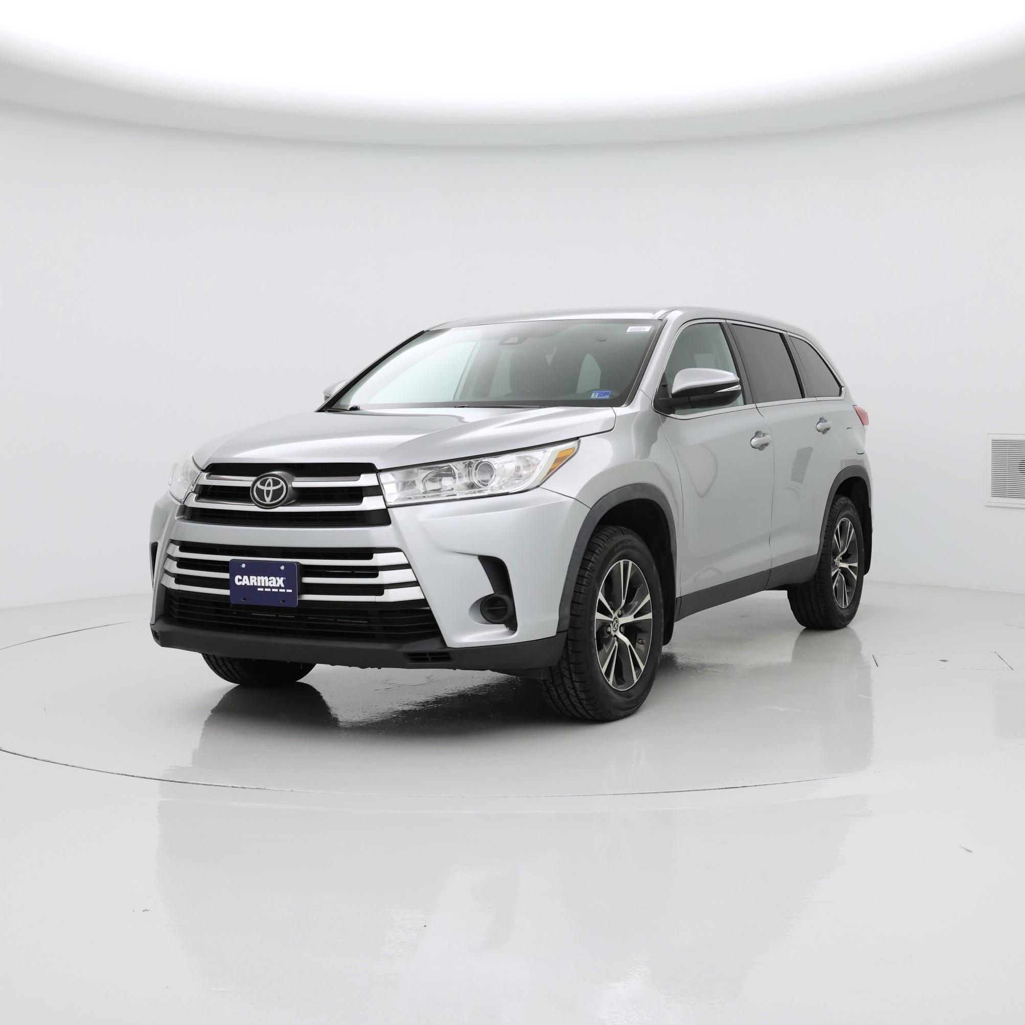 Thumbnail: 2019 Toyota Highlander - 4