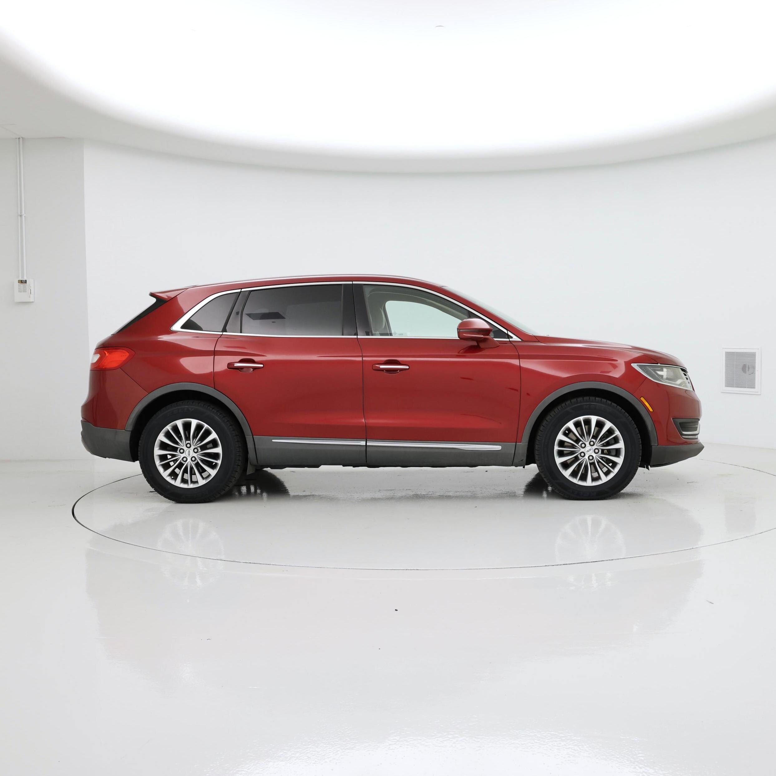 Thumbnail: 2017 Lincoln MKX - 7