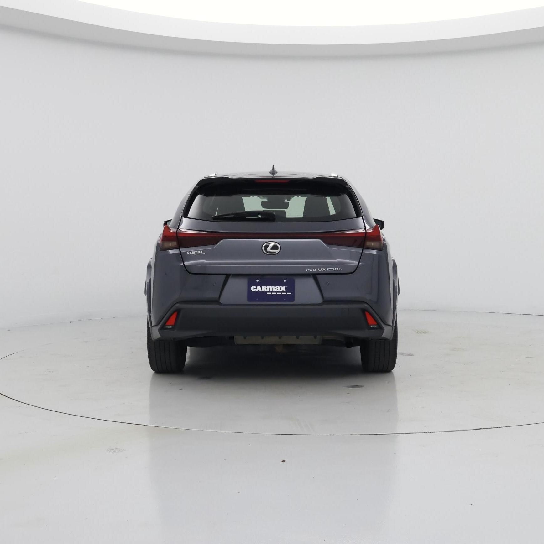 Thumbnail: 2023 Lexus UX - 6