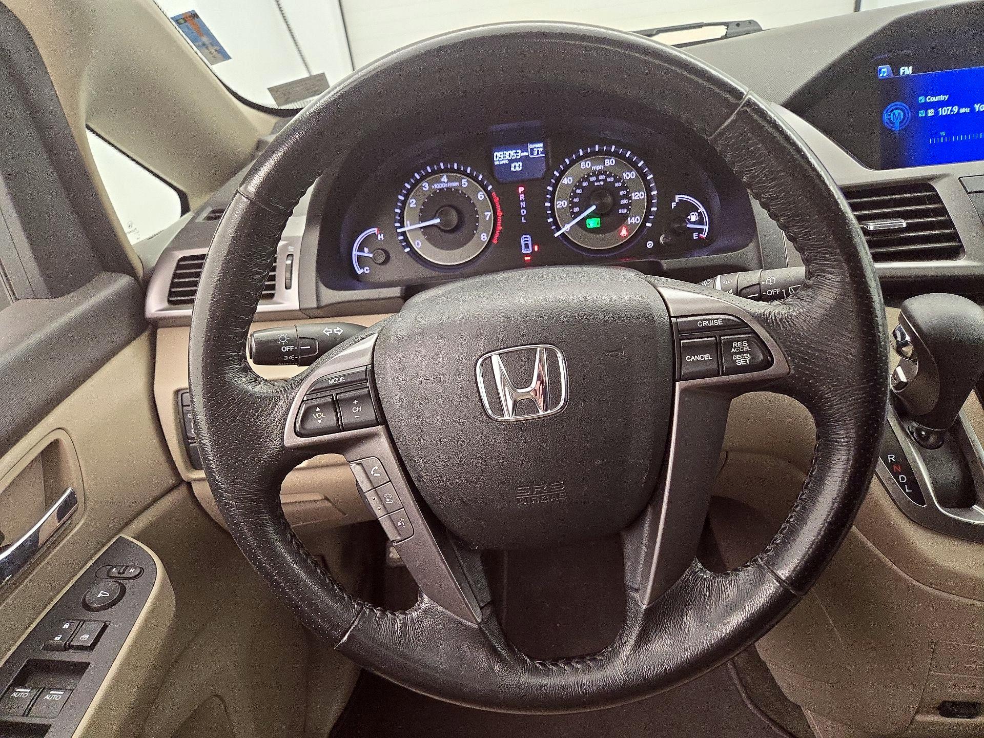 Thumbnail: 2014 Honda Odyssey - 10