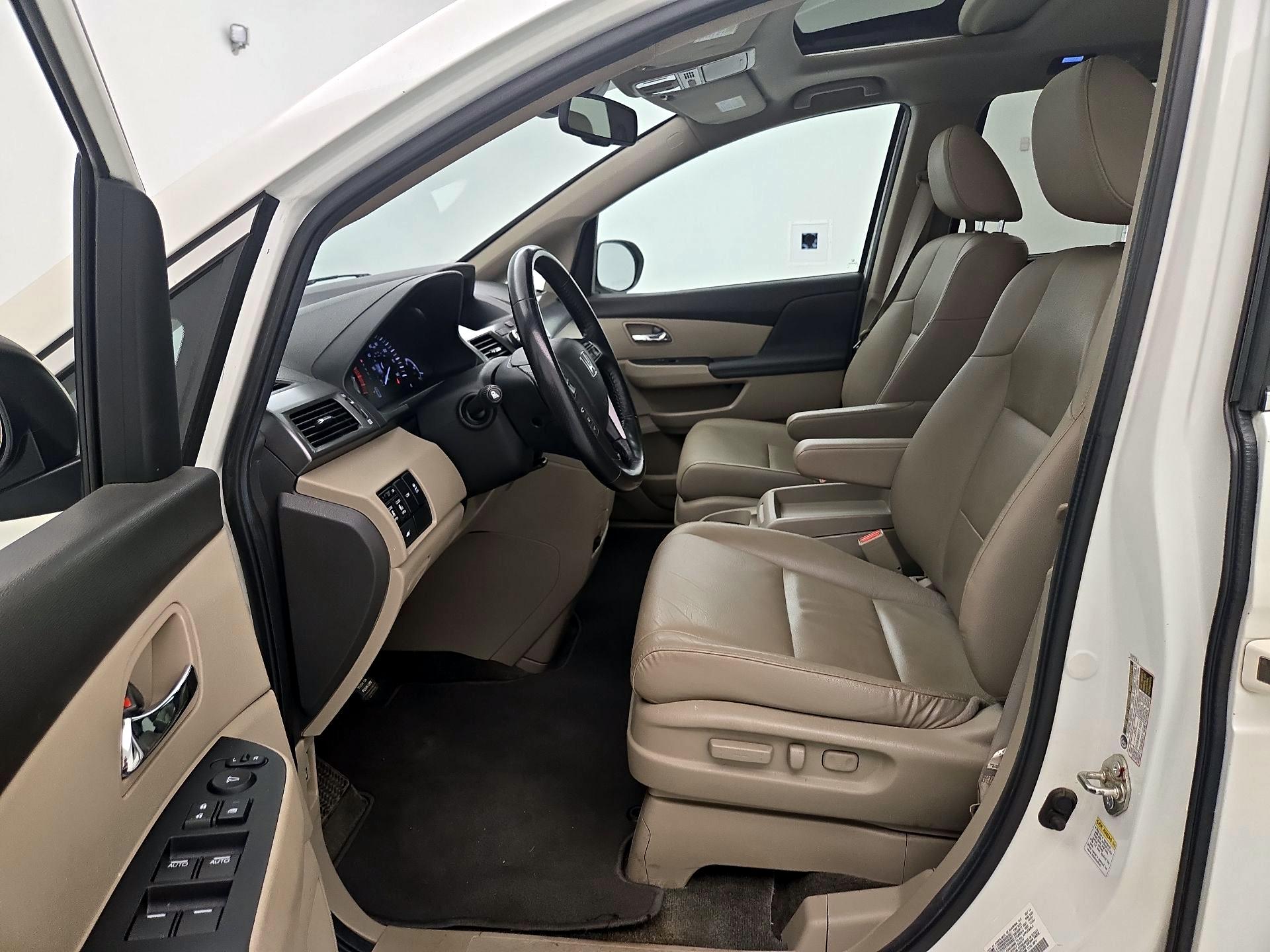 Thumbnail: 2014 Honda Odyssey - 11