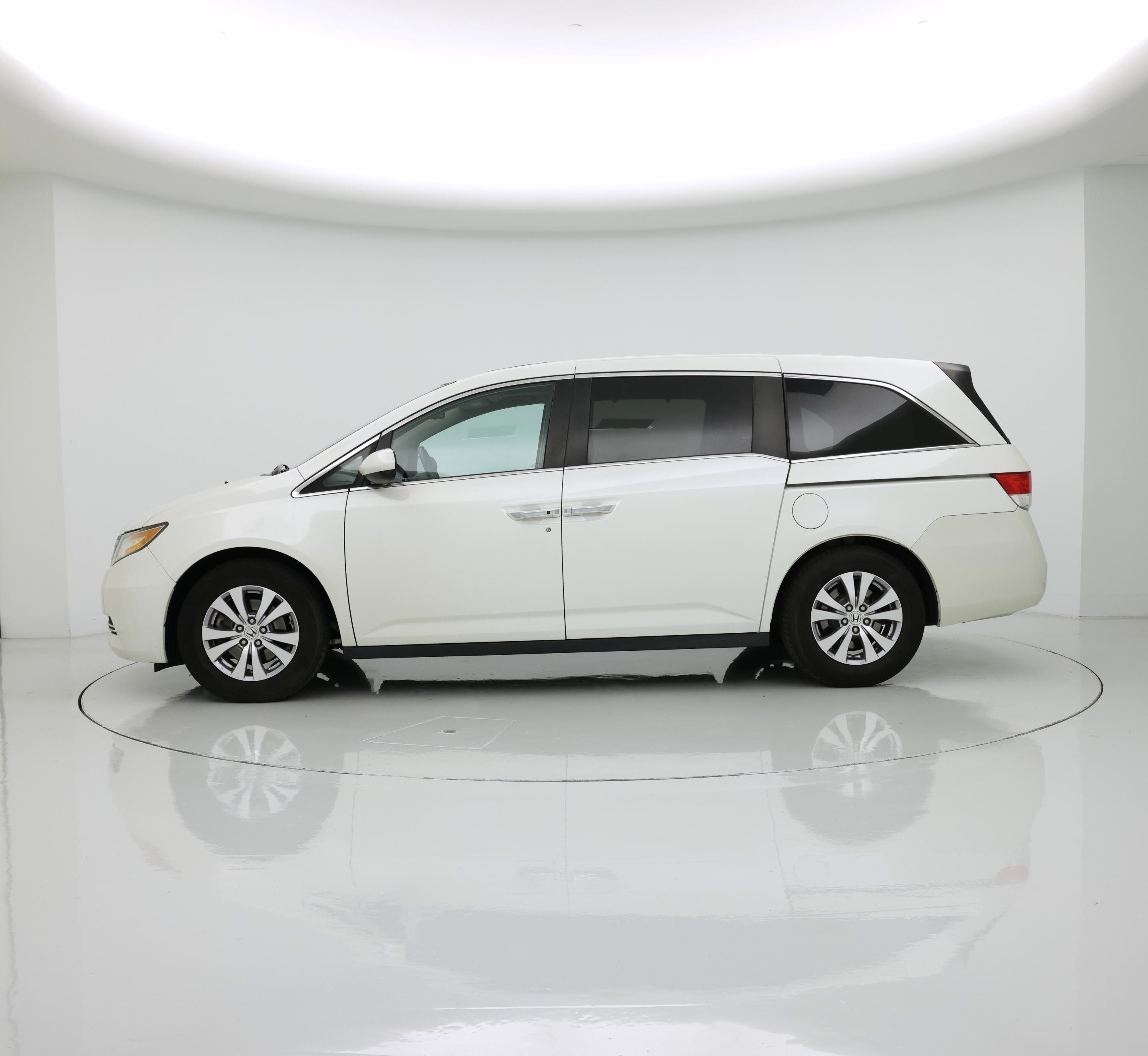 Thumbnail: 2014 Honda Odyssey - 3