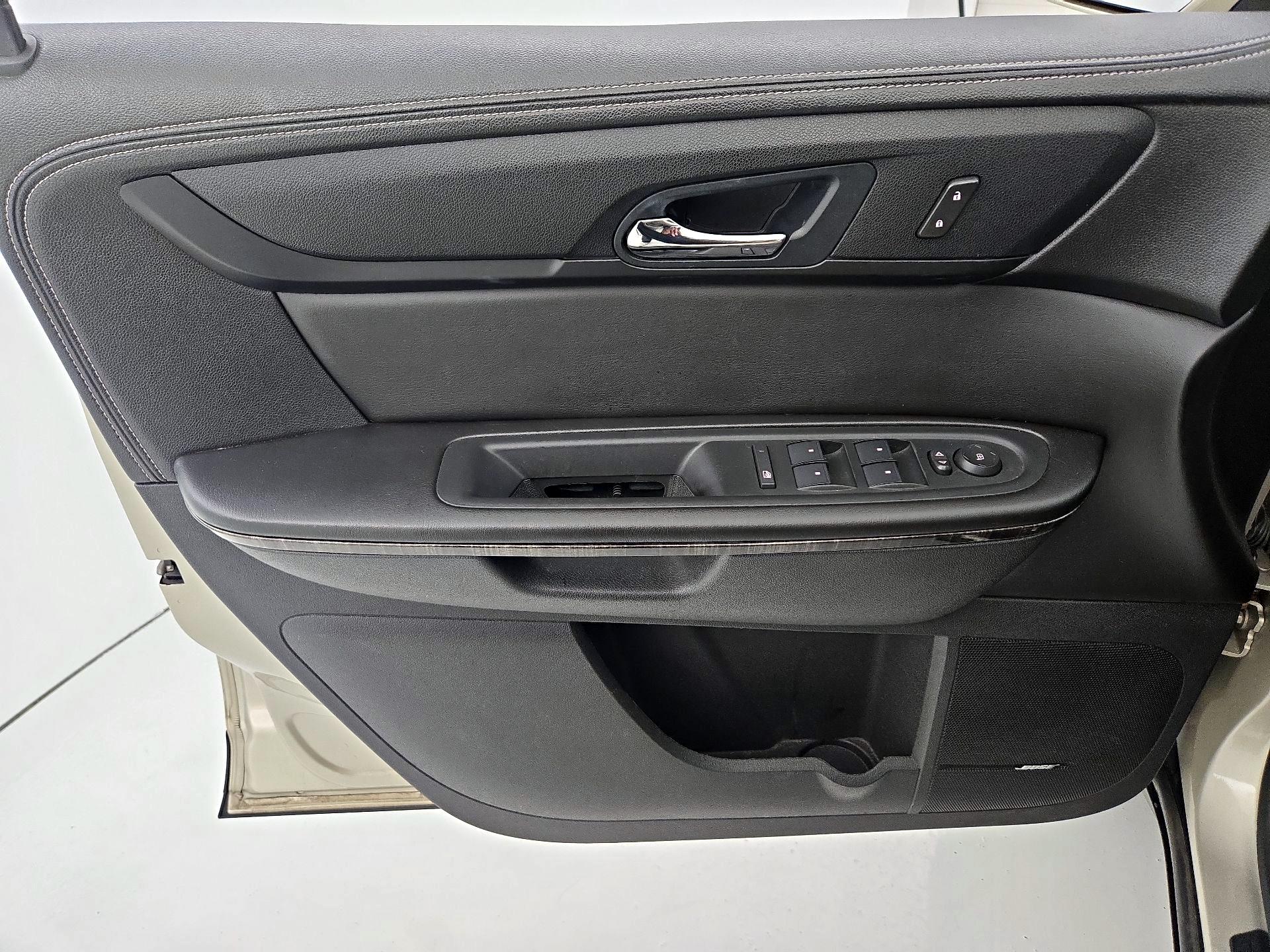 Thumbnail: 2016 GMC Acadia - 12