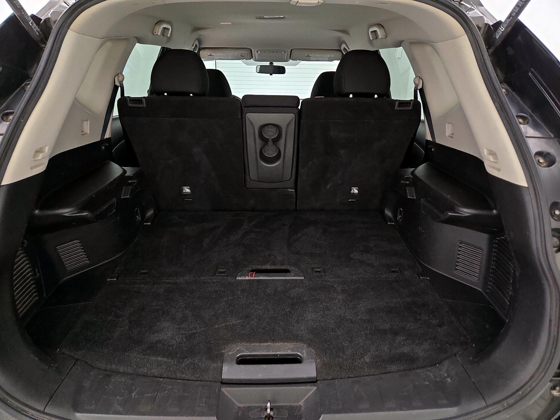 Thumbnail: 2017 Nissan Rogue - 20