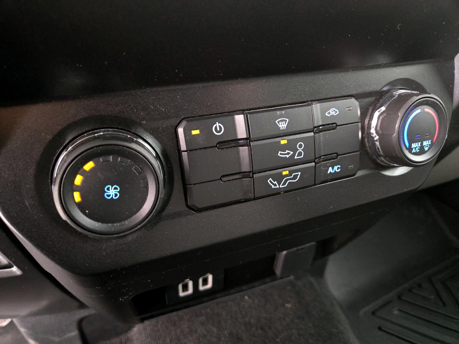 Thumbnail: 2019 Ford F-150 - 16