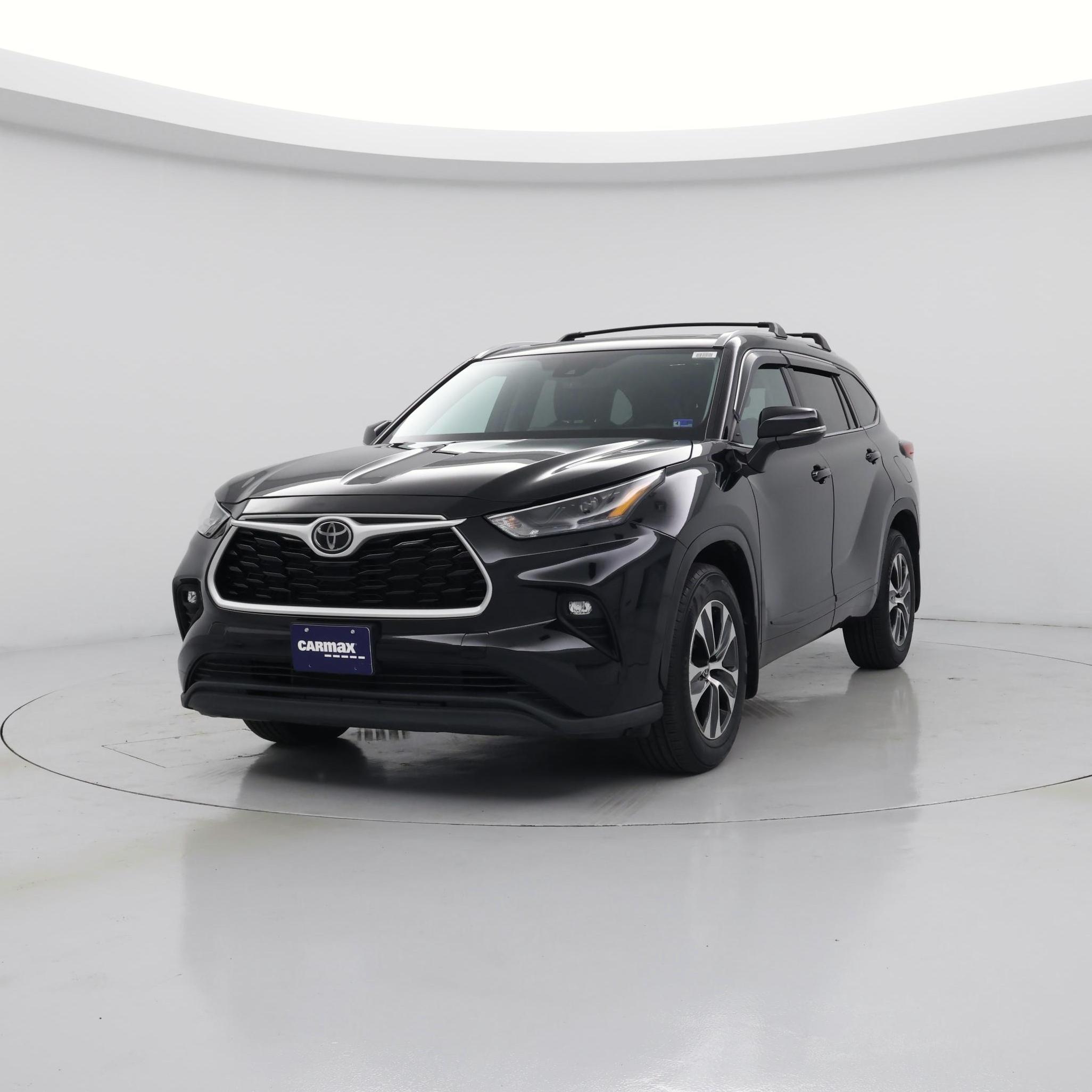 Thumbnail: 2022 Toyota Highlander - 4