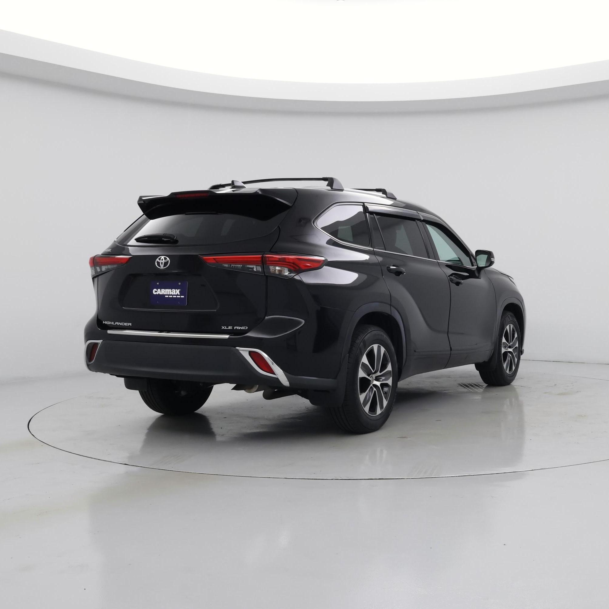 Thumbnail: 2022 Toyota Highlander - 8