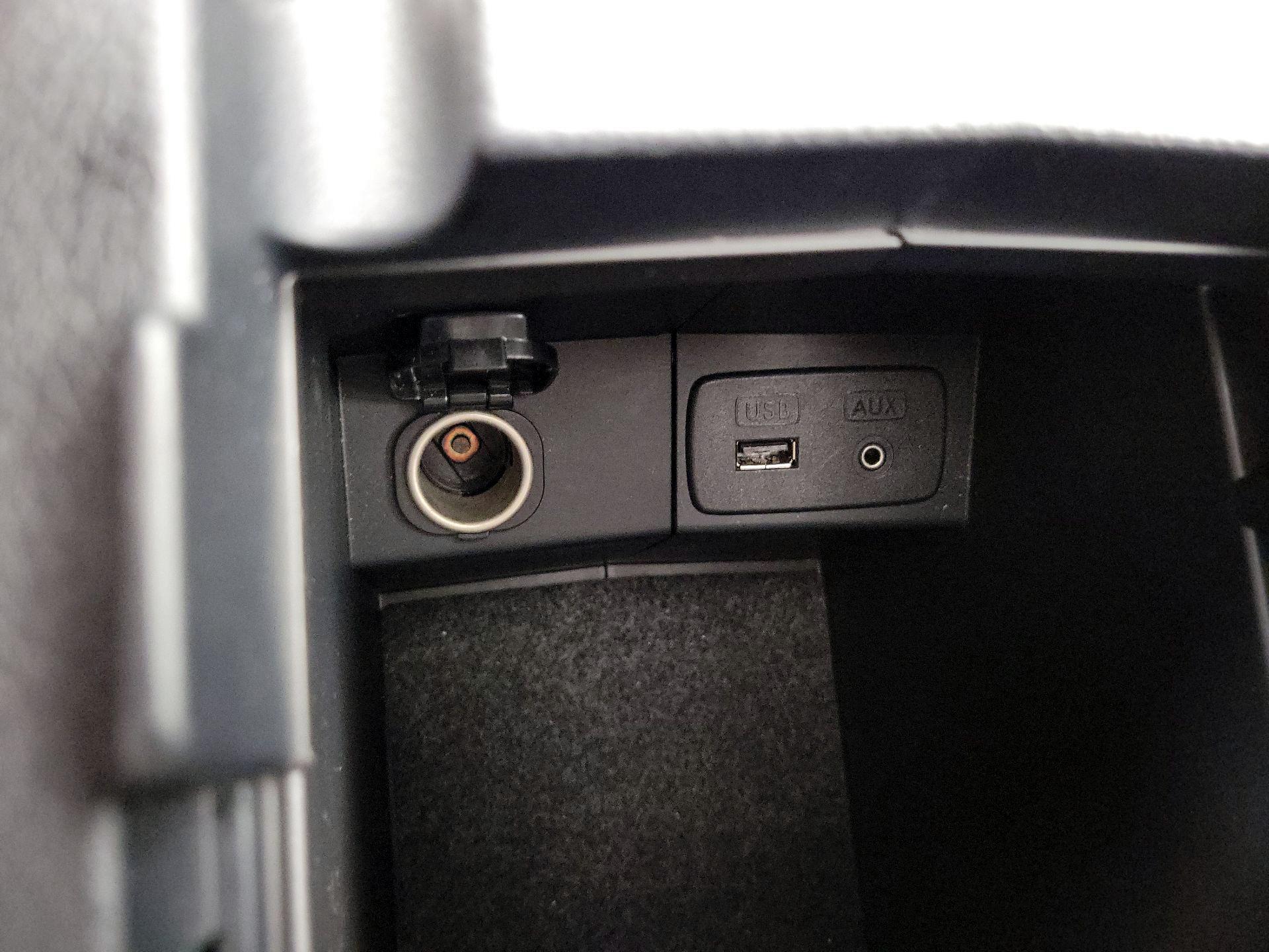 Thumbnail: 2015 Subaru Forester - 18