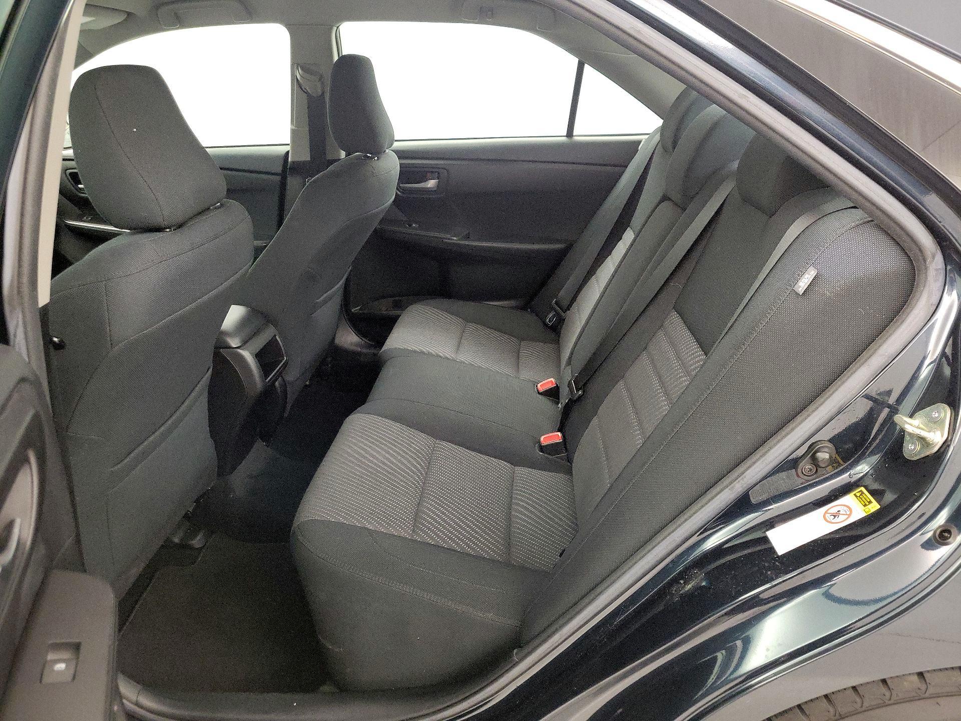 Thumbnail: 2016 Toyota Camry - 19