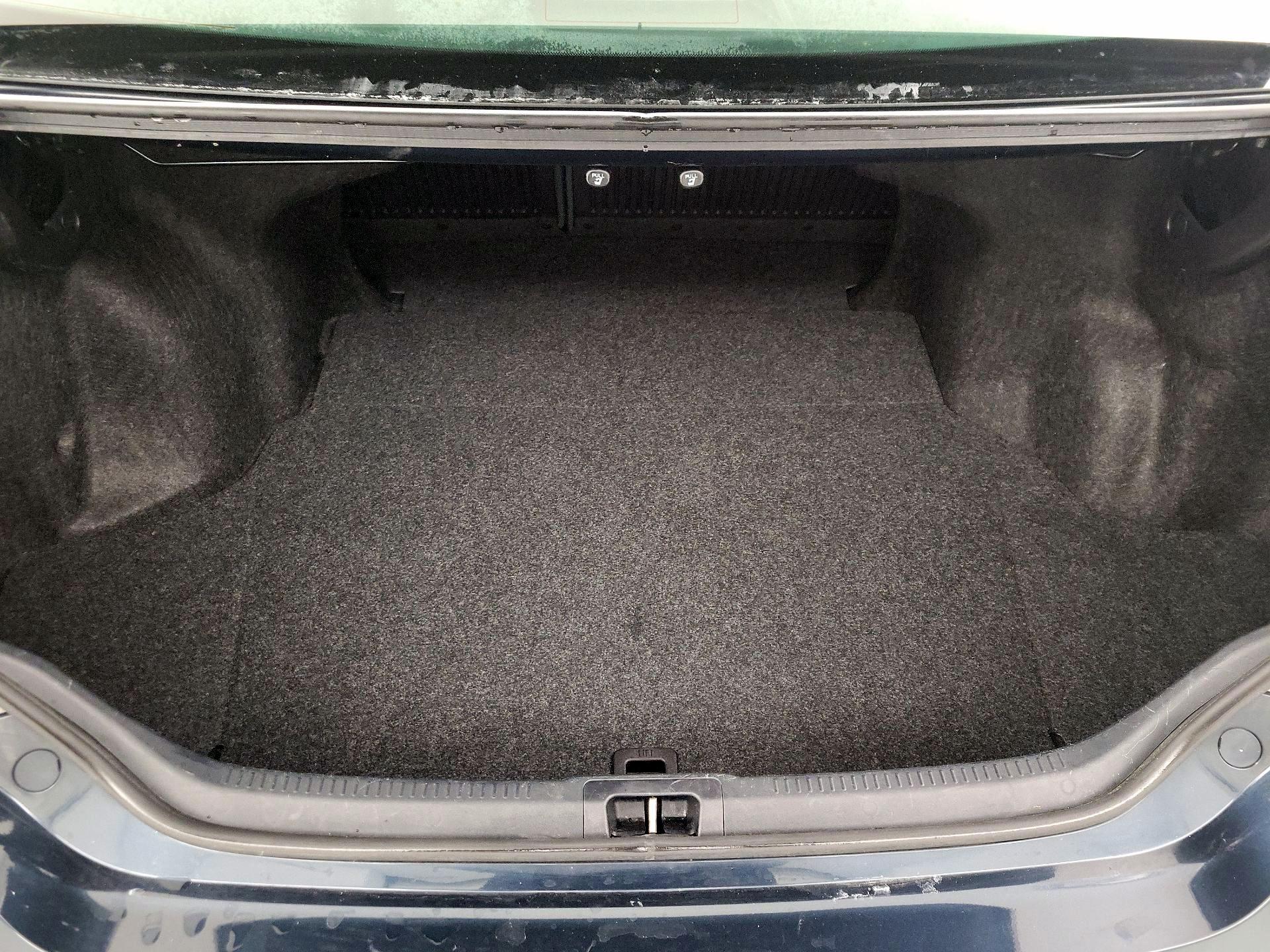 Thumbnail: 2016 Toyota Camry - 20