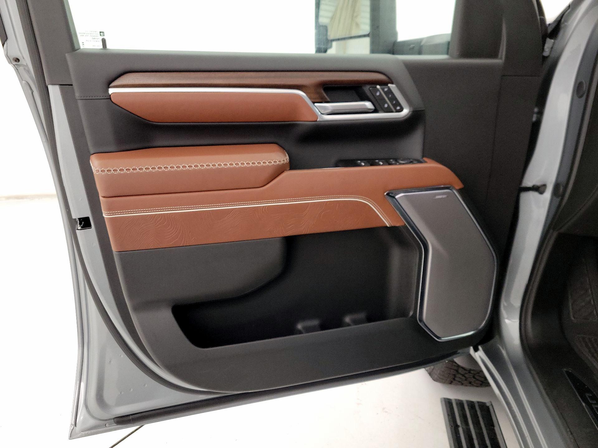 Thumbnail: 2026 GMC Sierra 2500 - 12